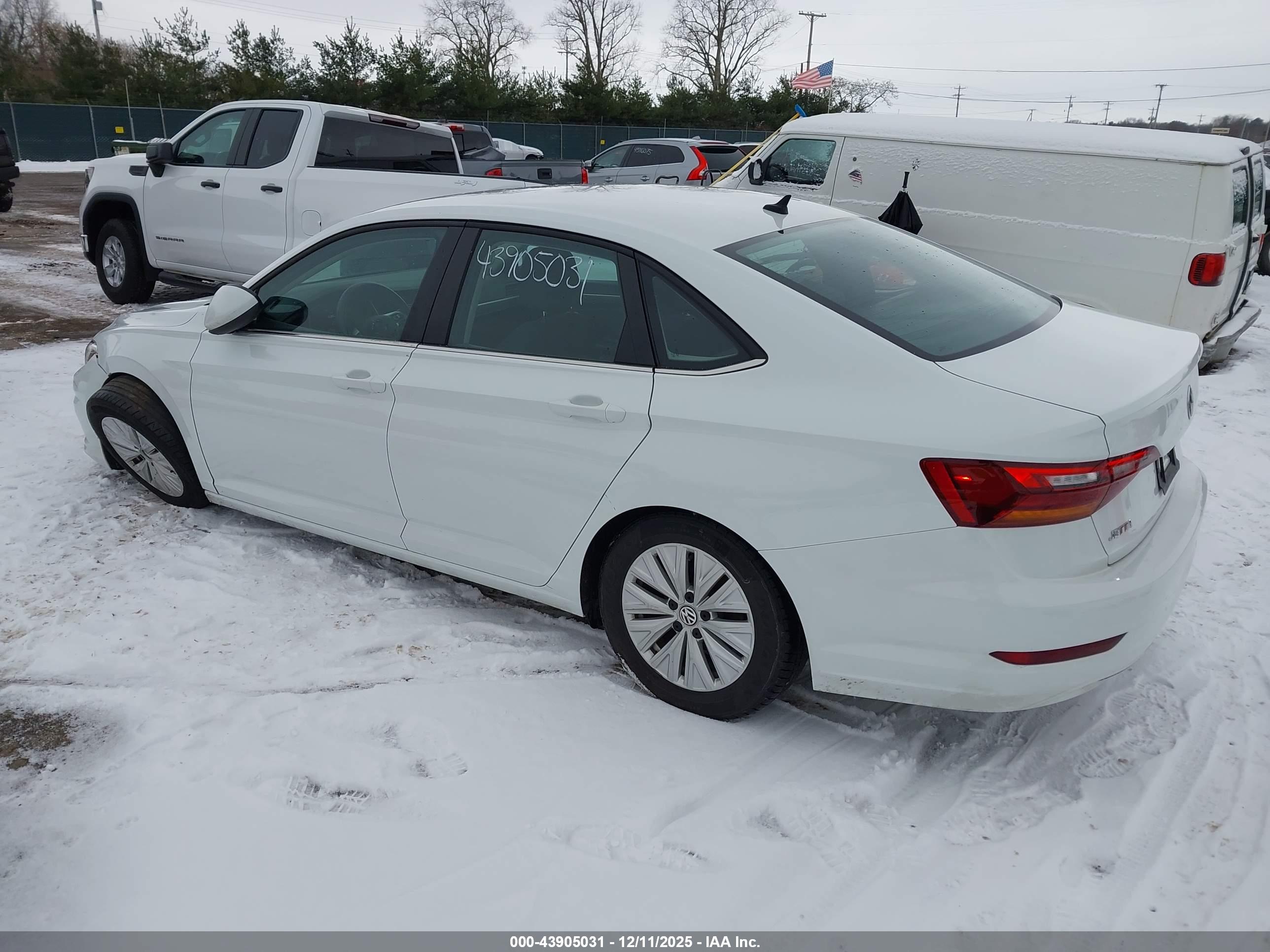 VOLKSWAGEN JETTA image 3