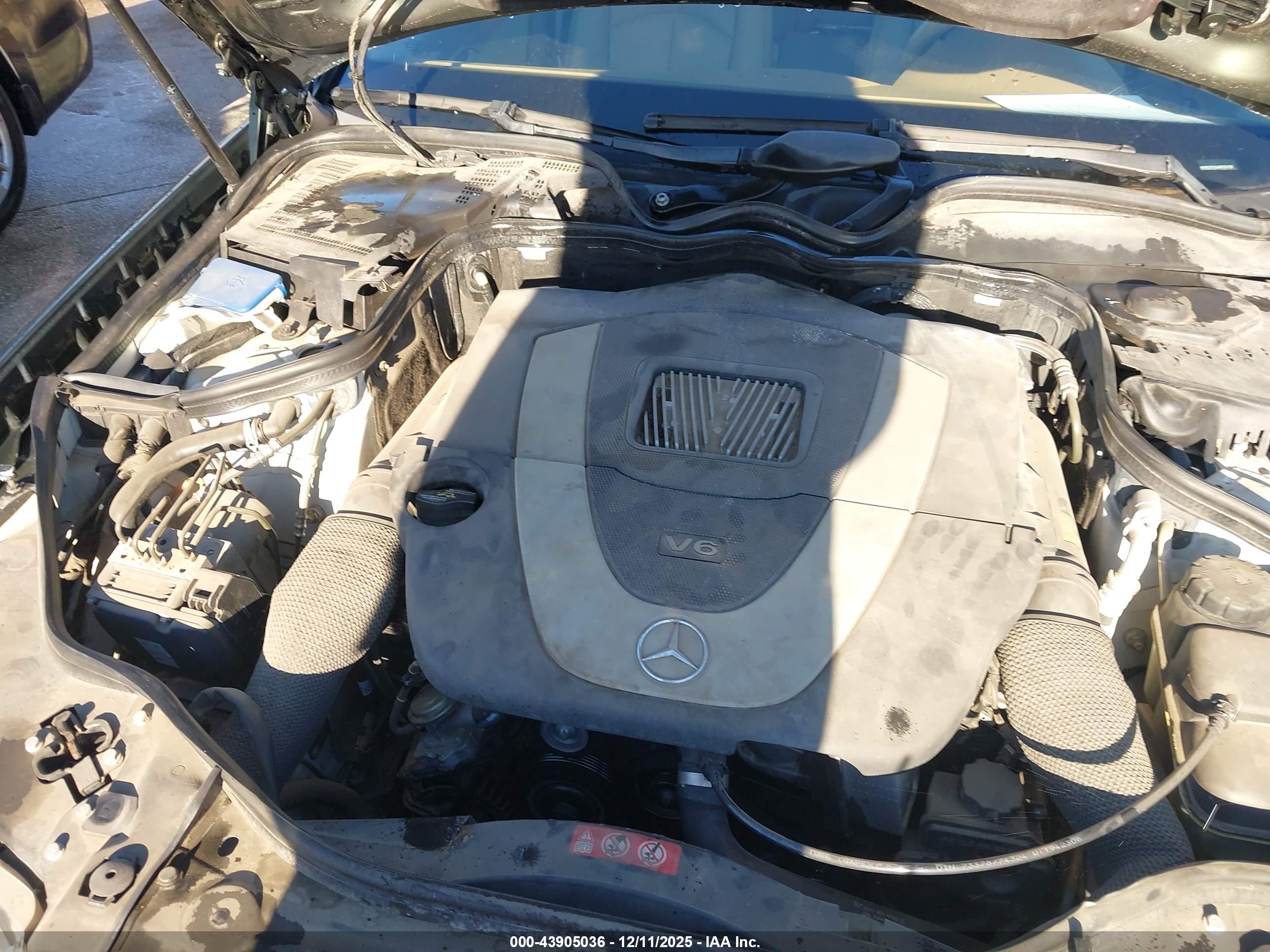 MERCEDES-BENZ E image 10