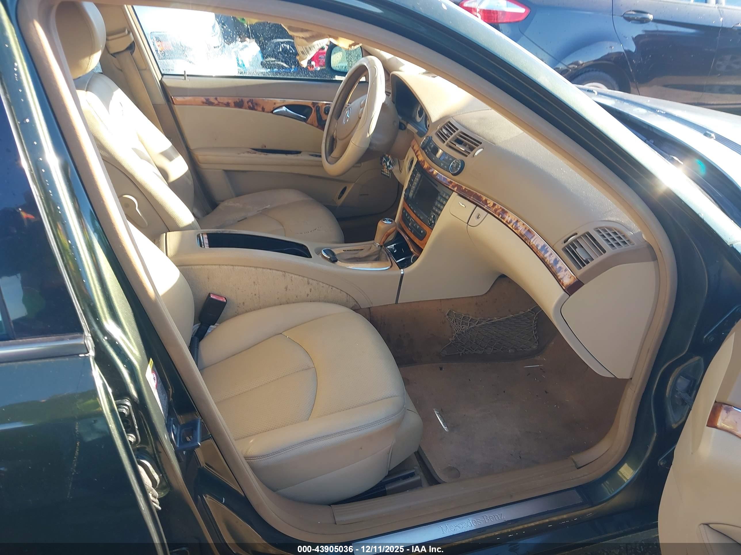 MERCEDES-BENZ E image 5