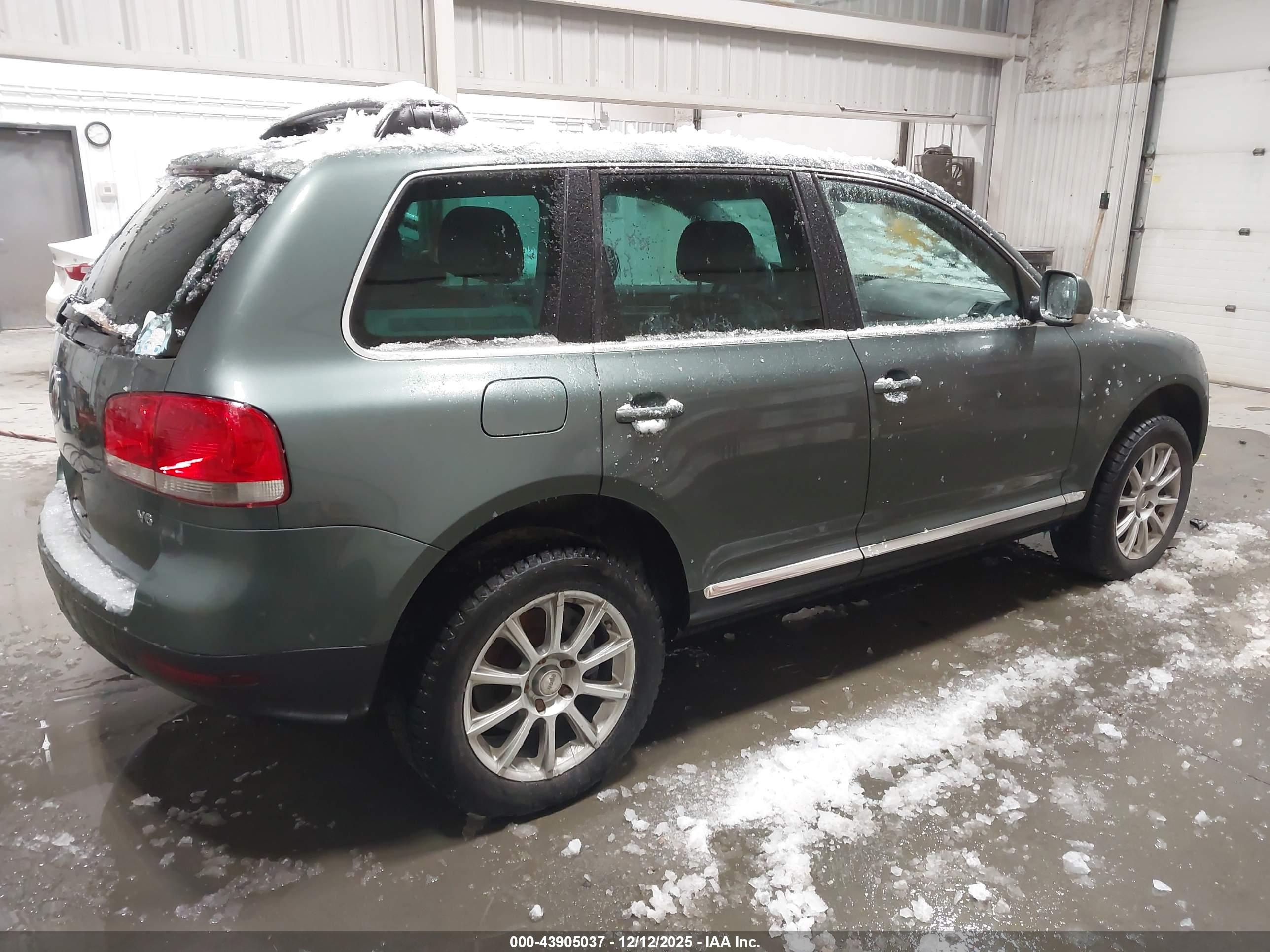 VOLKSWAGEN TOUAREG image 4