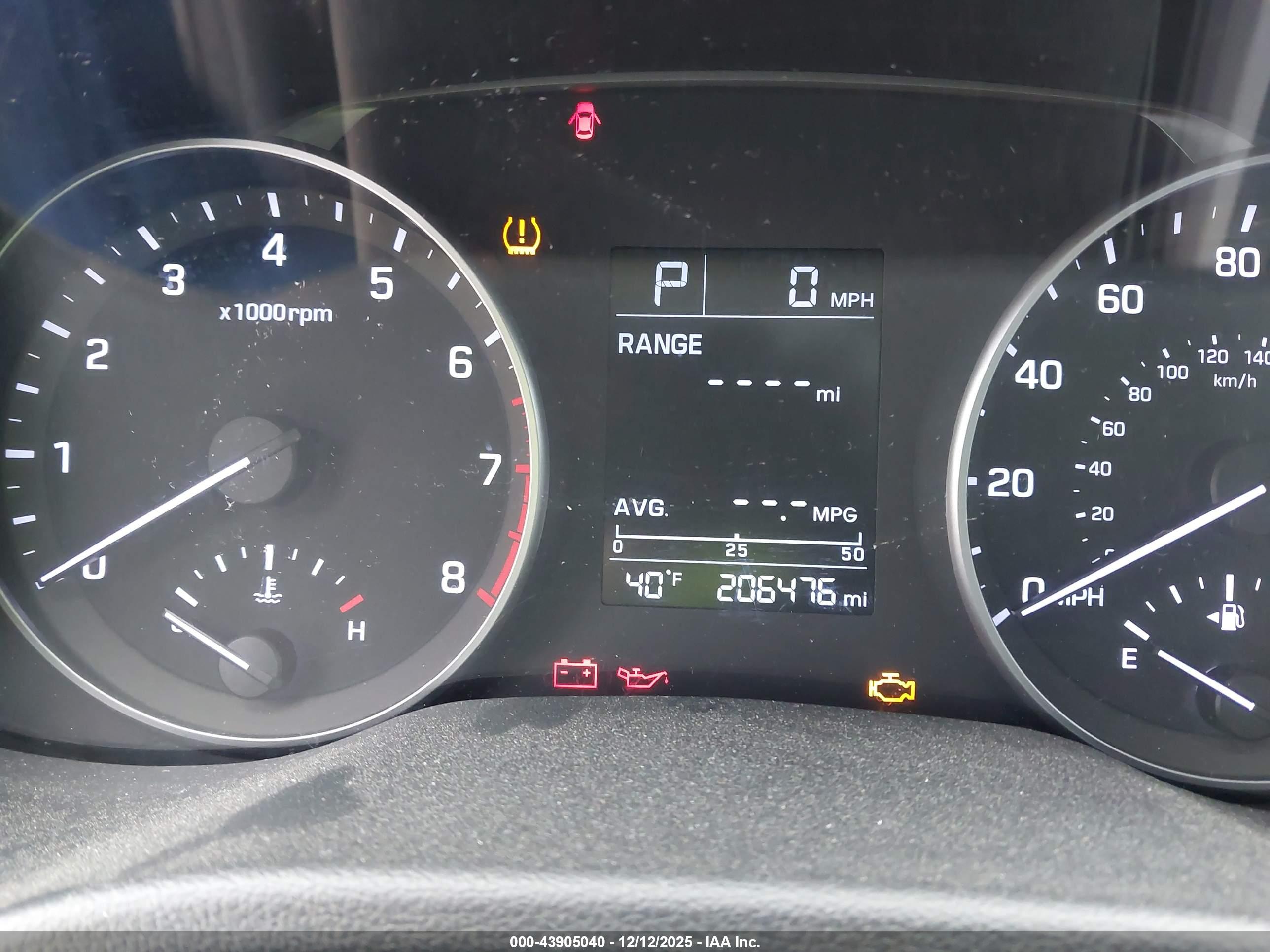 HYUNDAI ELANTRA image 7