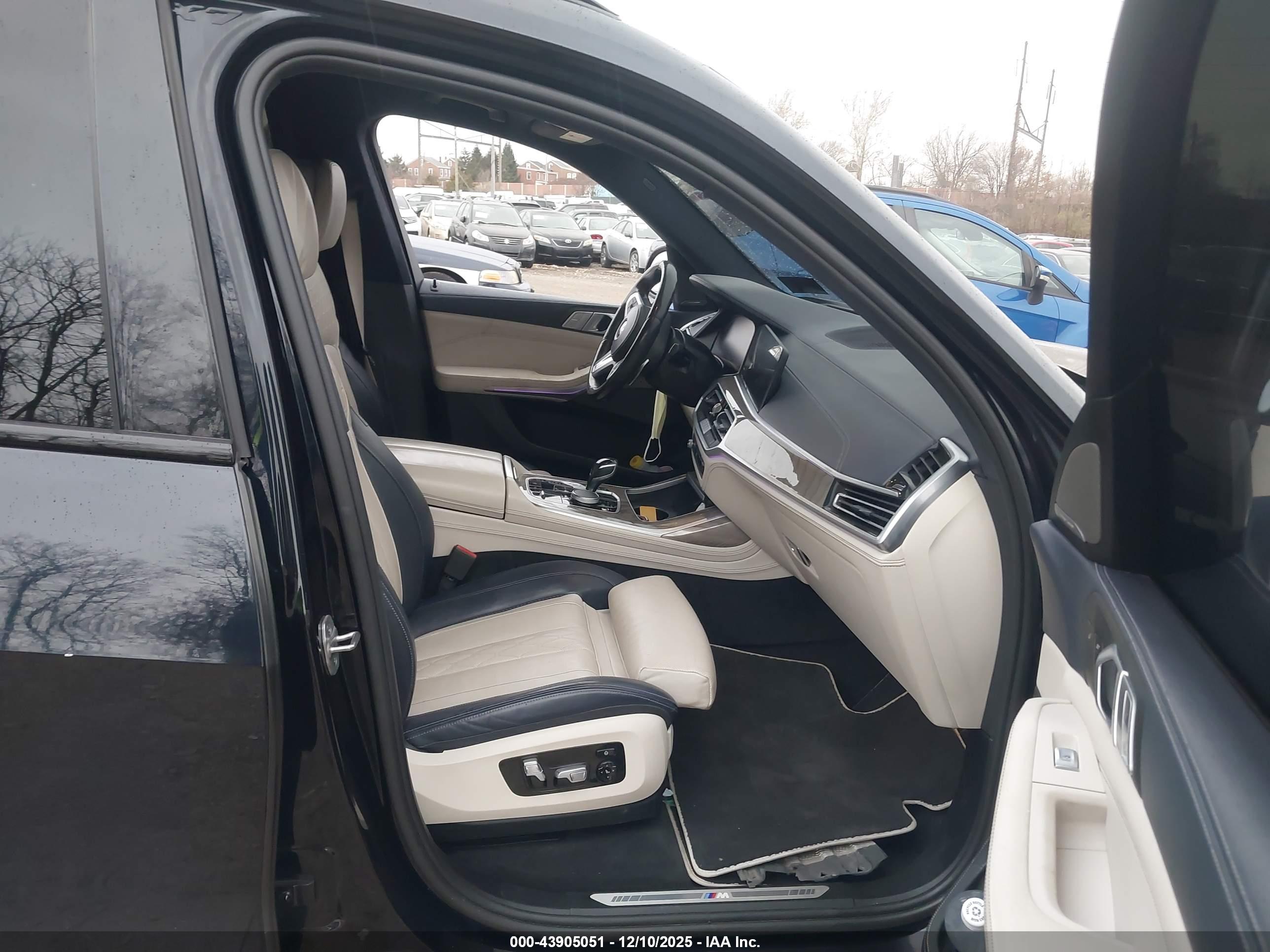 BMW X7 image 5