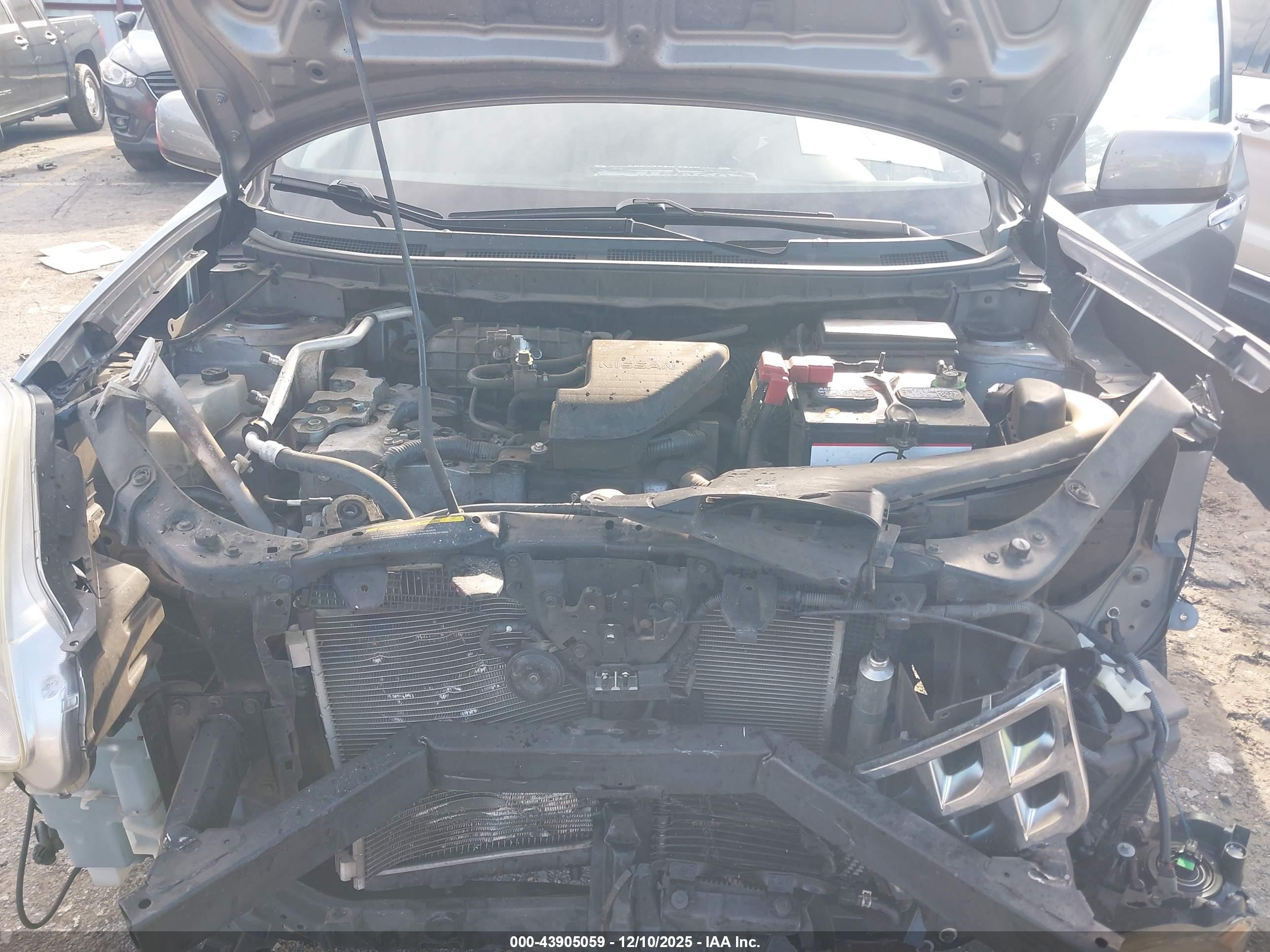 NISSAN ROGUE image 10