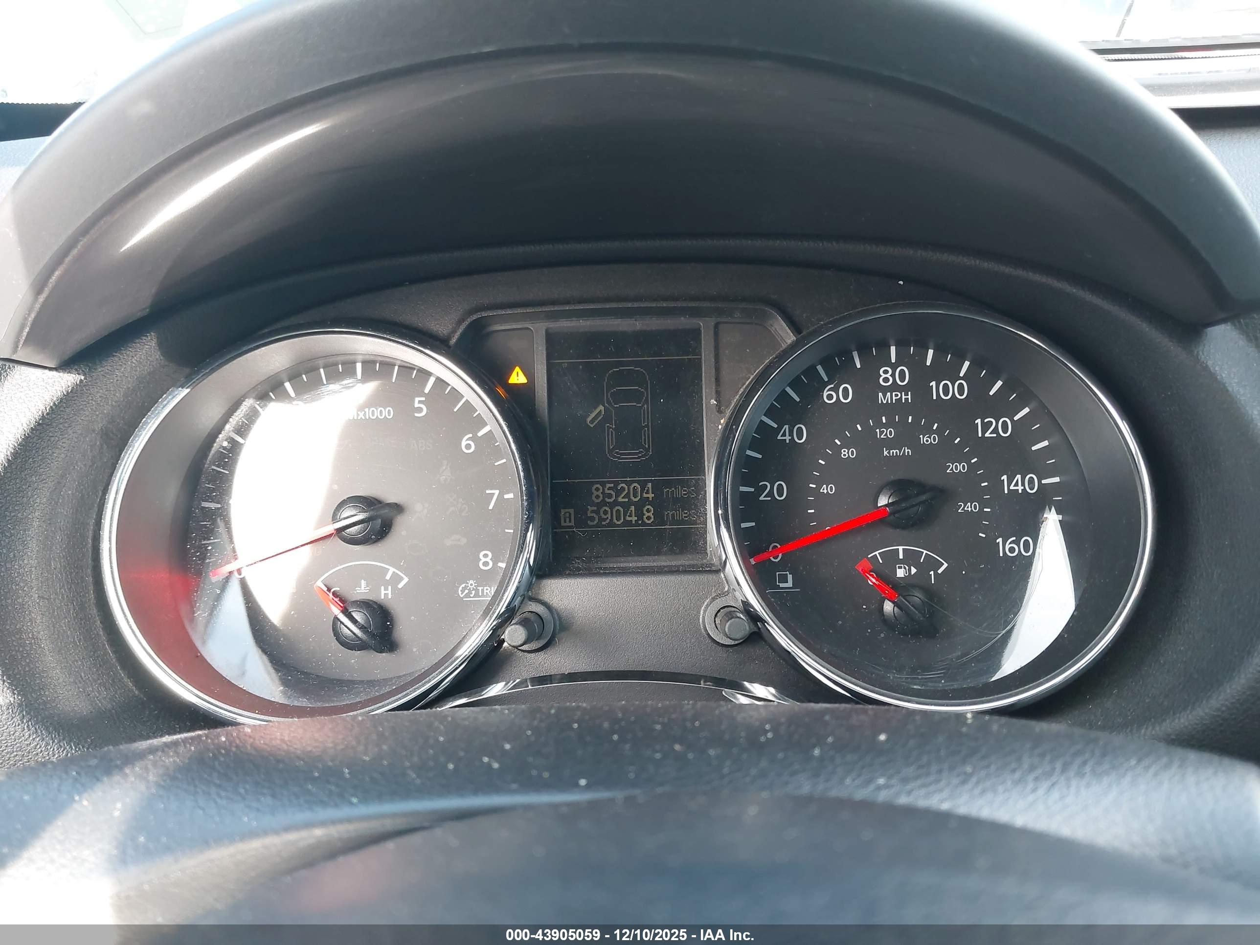 NISSAN ROGUE image 7