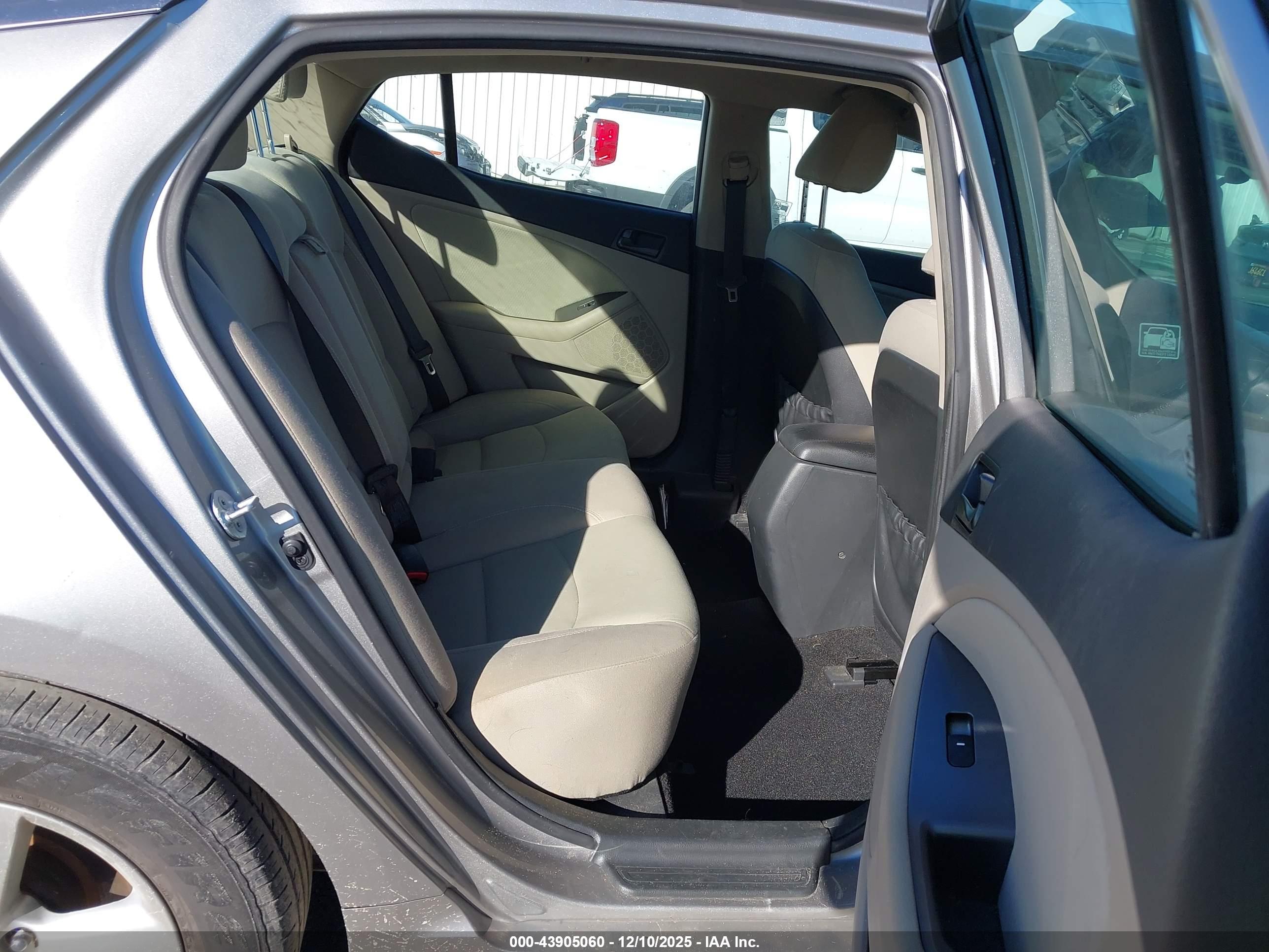 KIA OPTIMA image 8