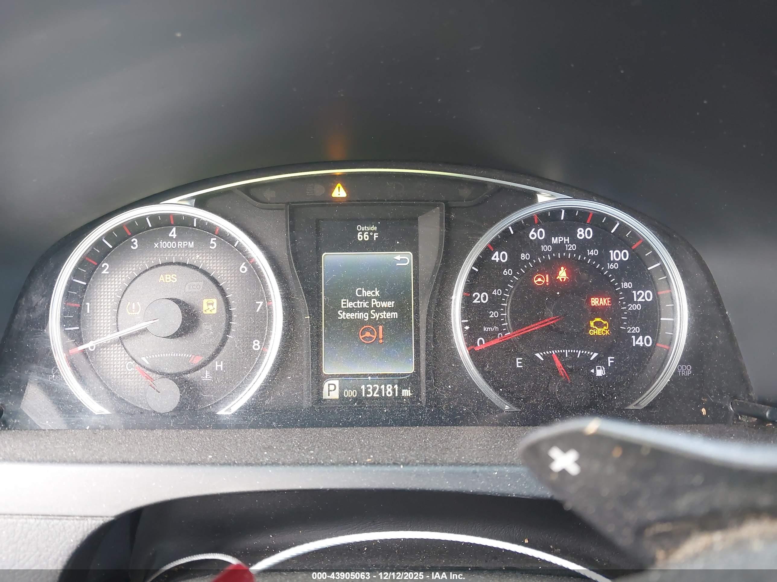 TOYOTA CAMRY image 7