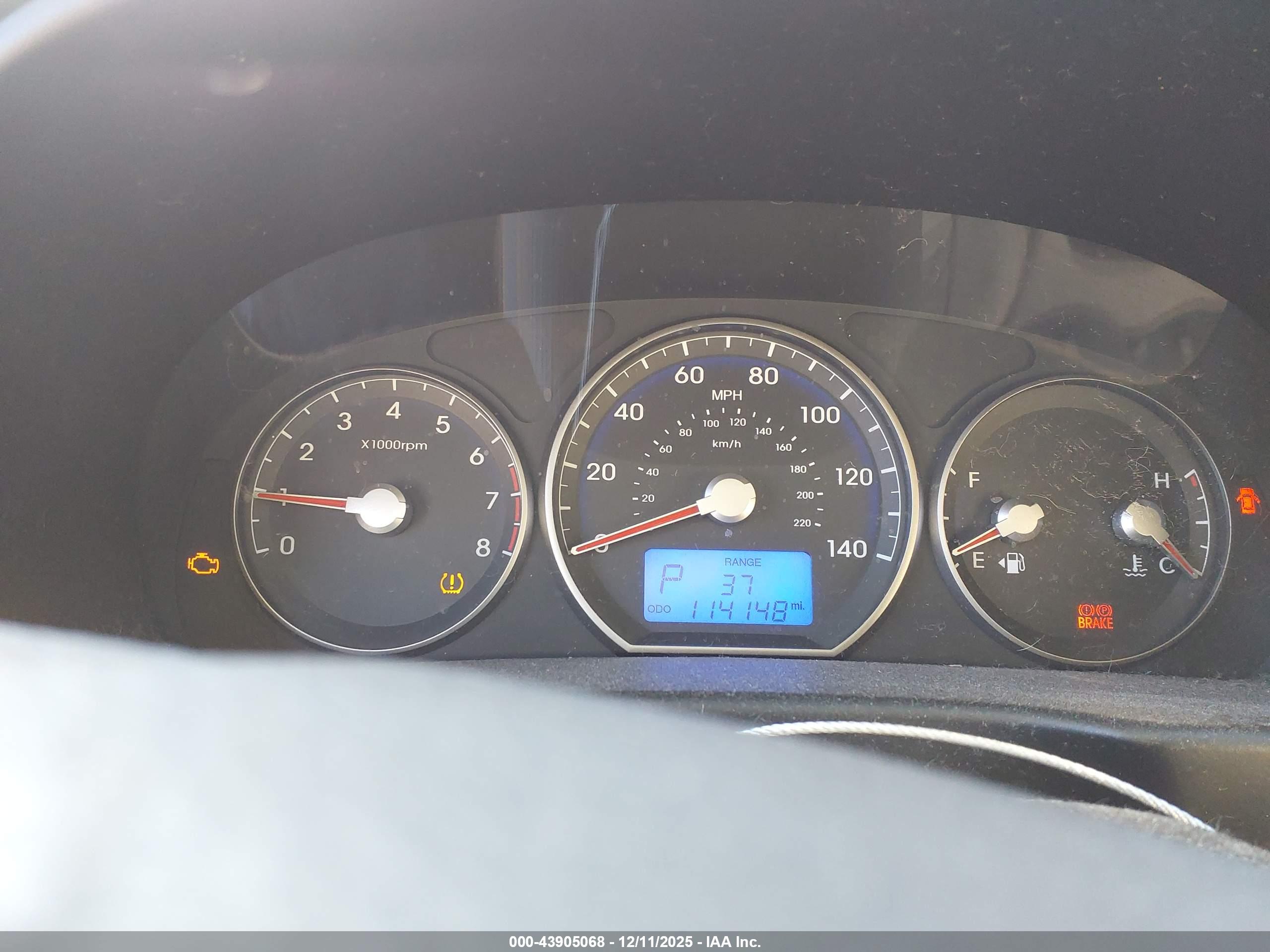 HYUNDAI SANTA image 7