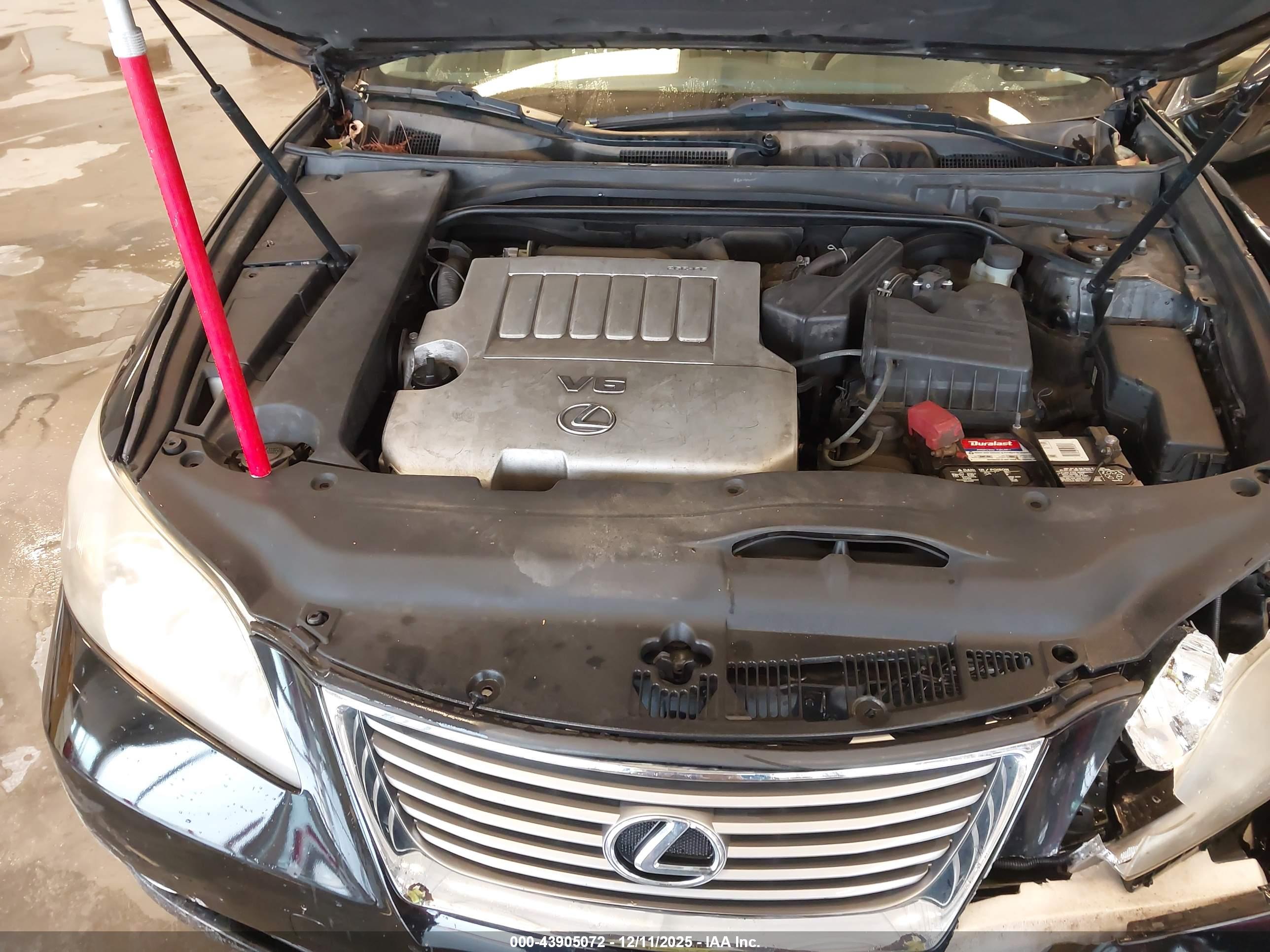LEXUS ES image 10