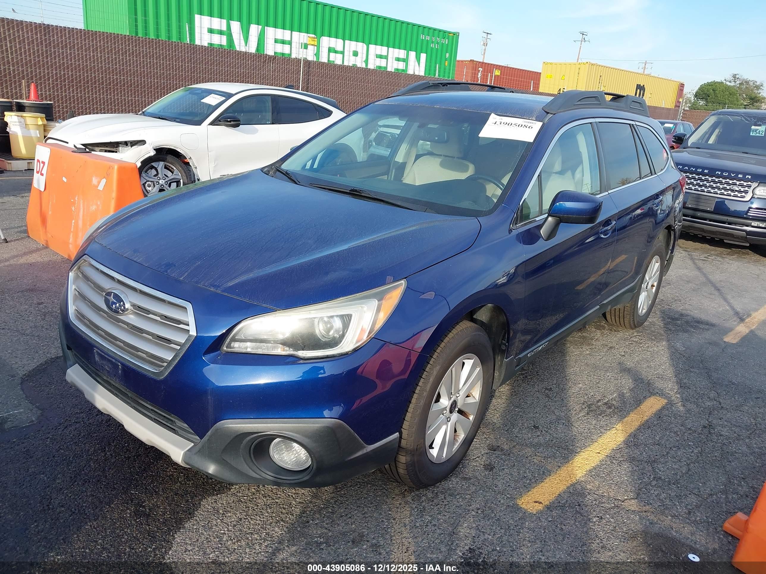 SUBARU OUTBACK image 2