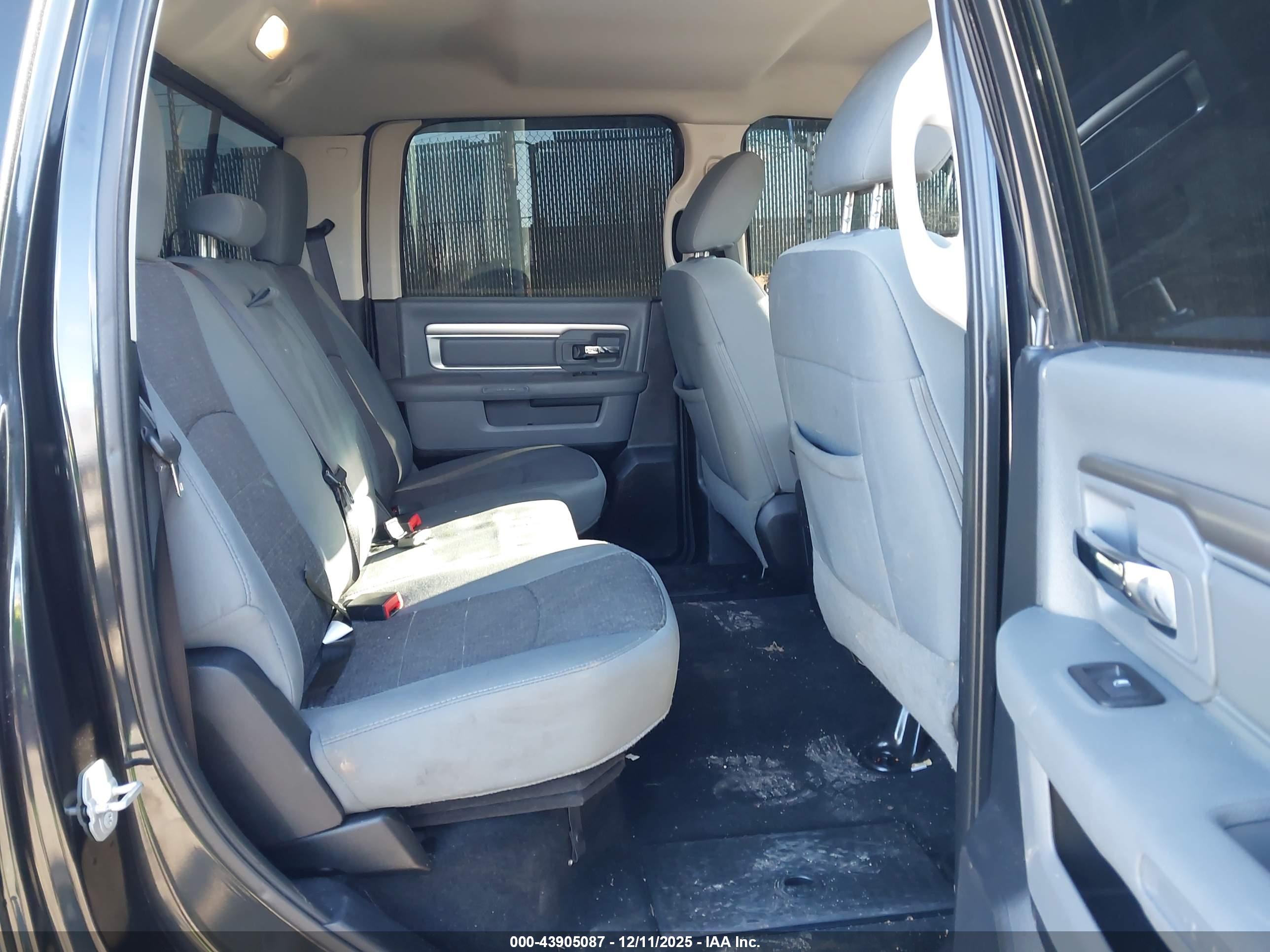 RAM 1500 image 8
