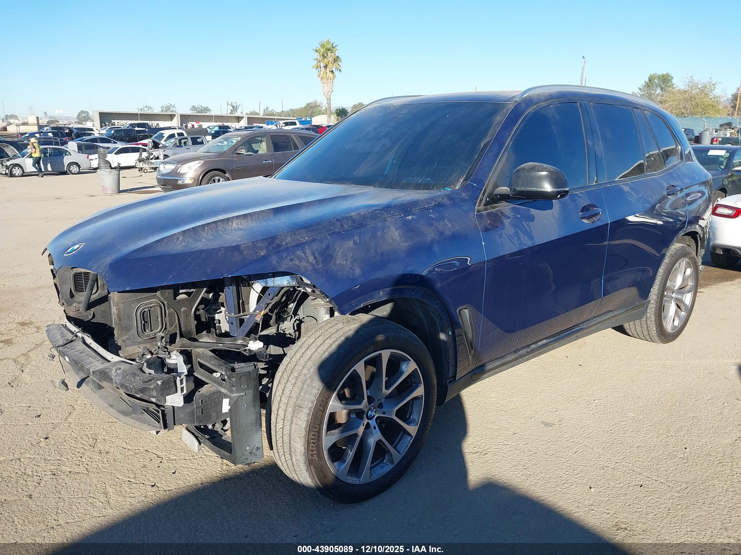 BMW X5 image 2