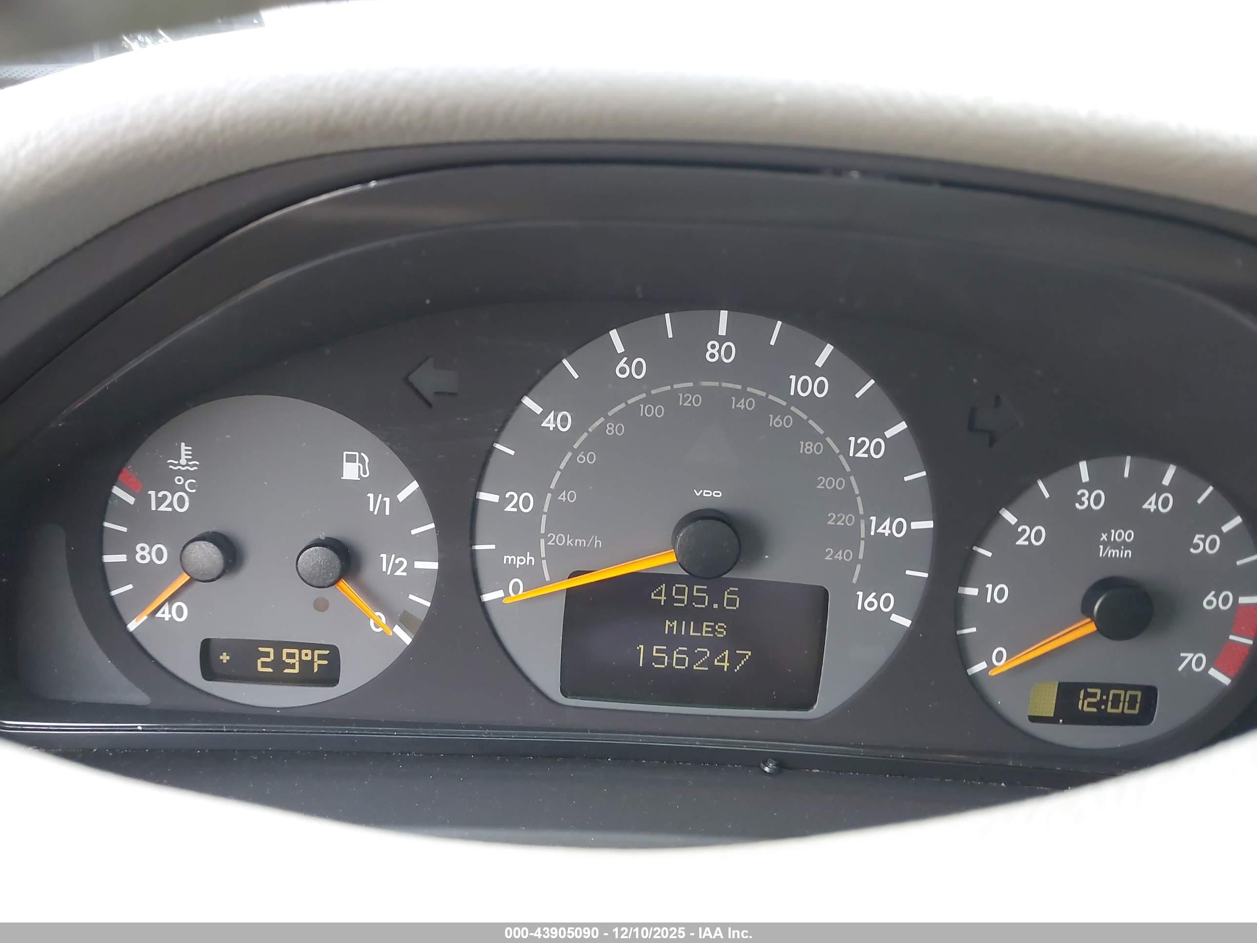 MERCEDES-BENZ CLK image 7