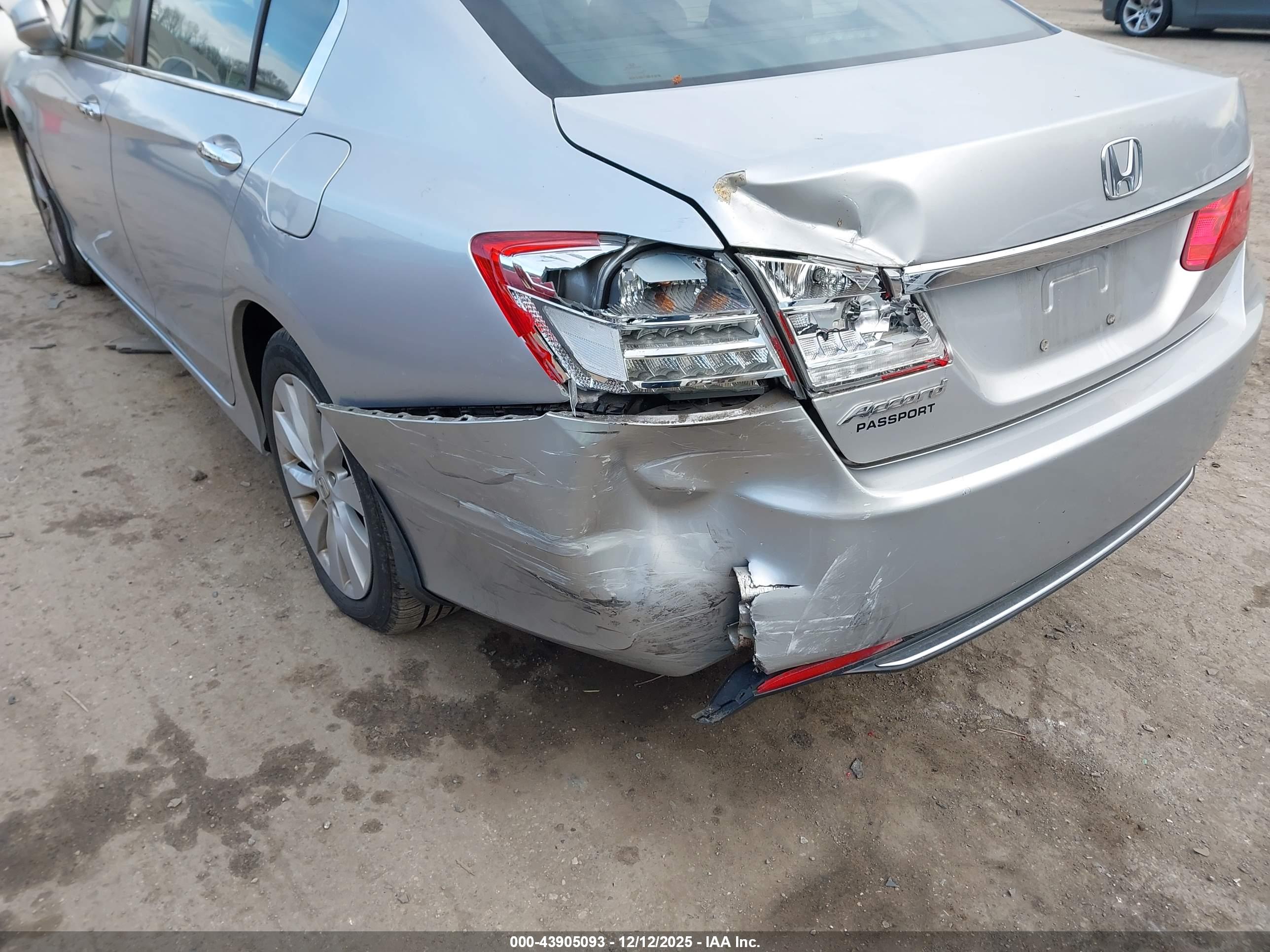 HONDA ACCORD image 6