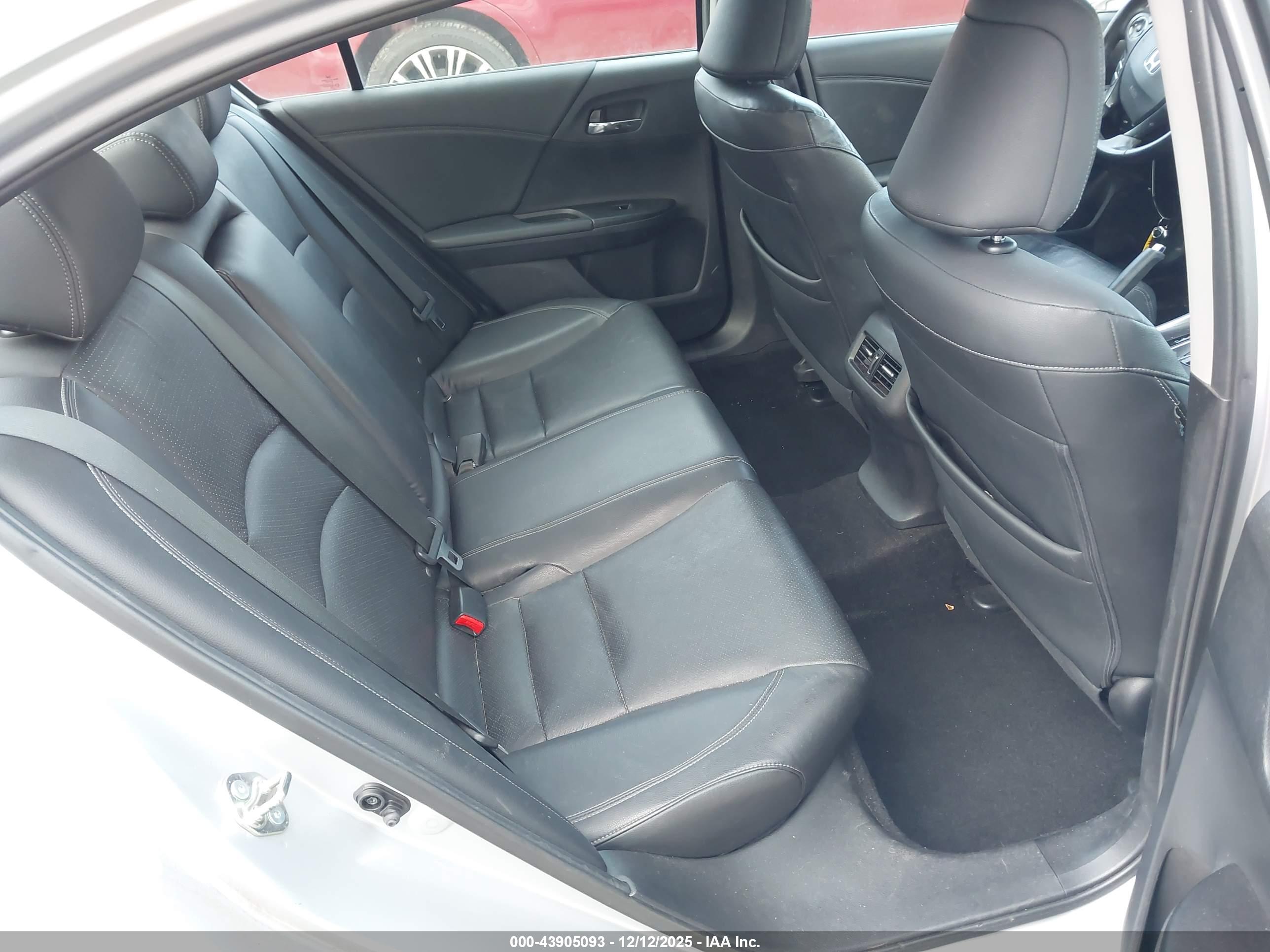 HONDA ACCORD image 8