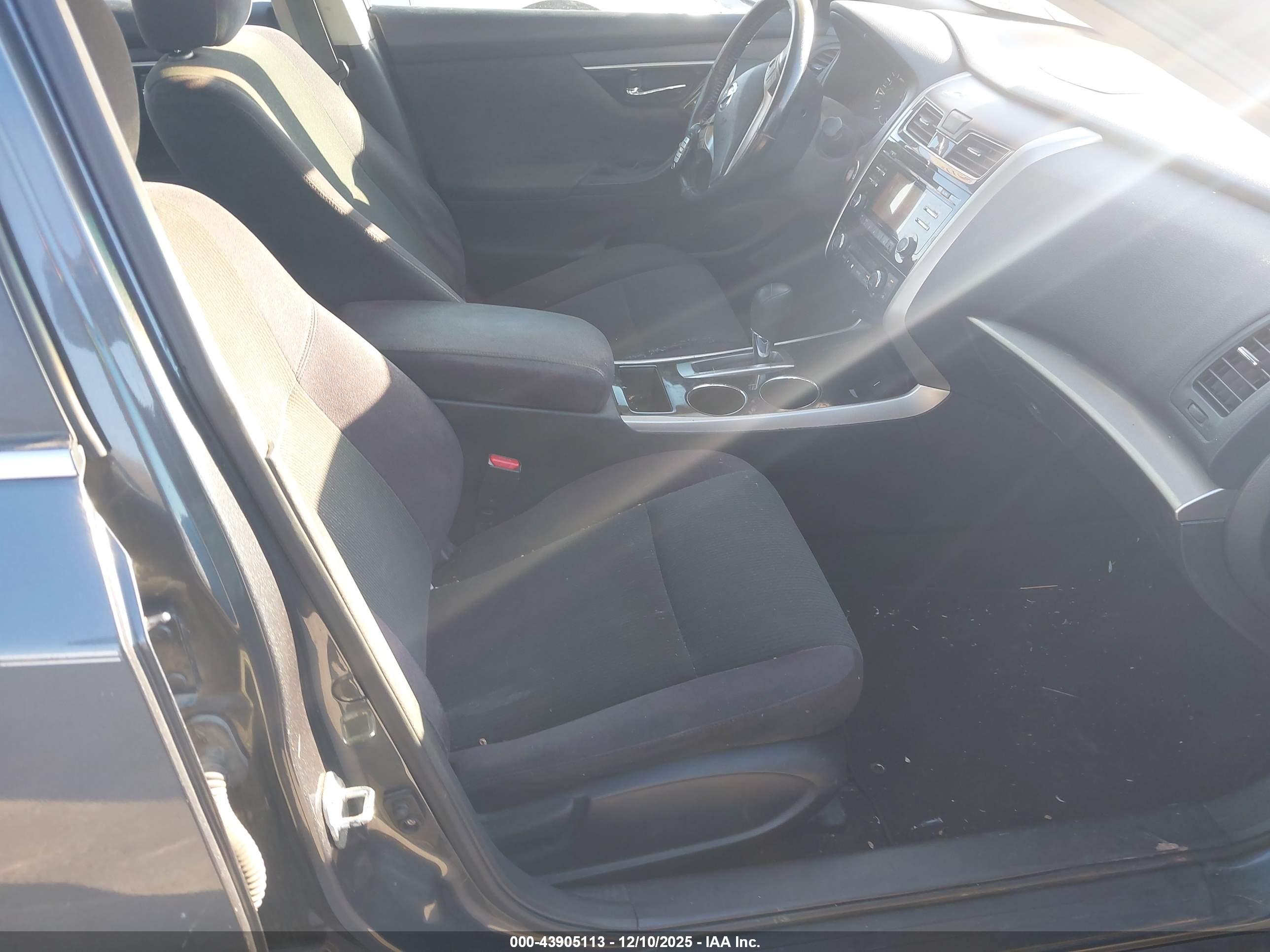 NISSAN ALTIMA image 5