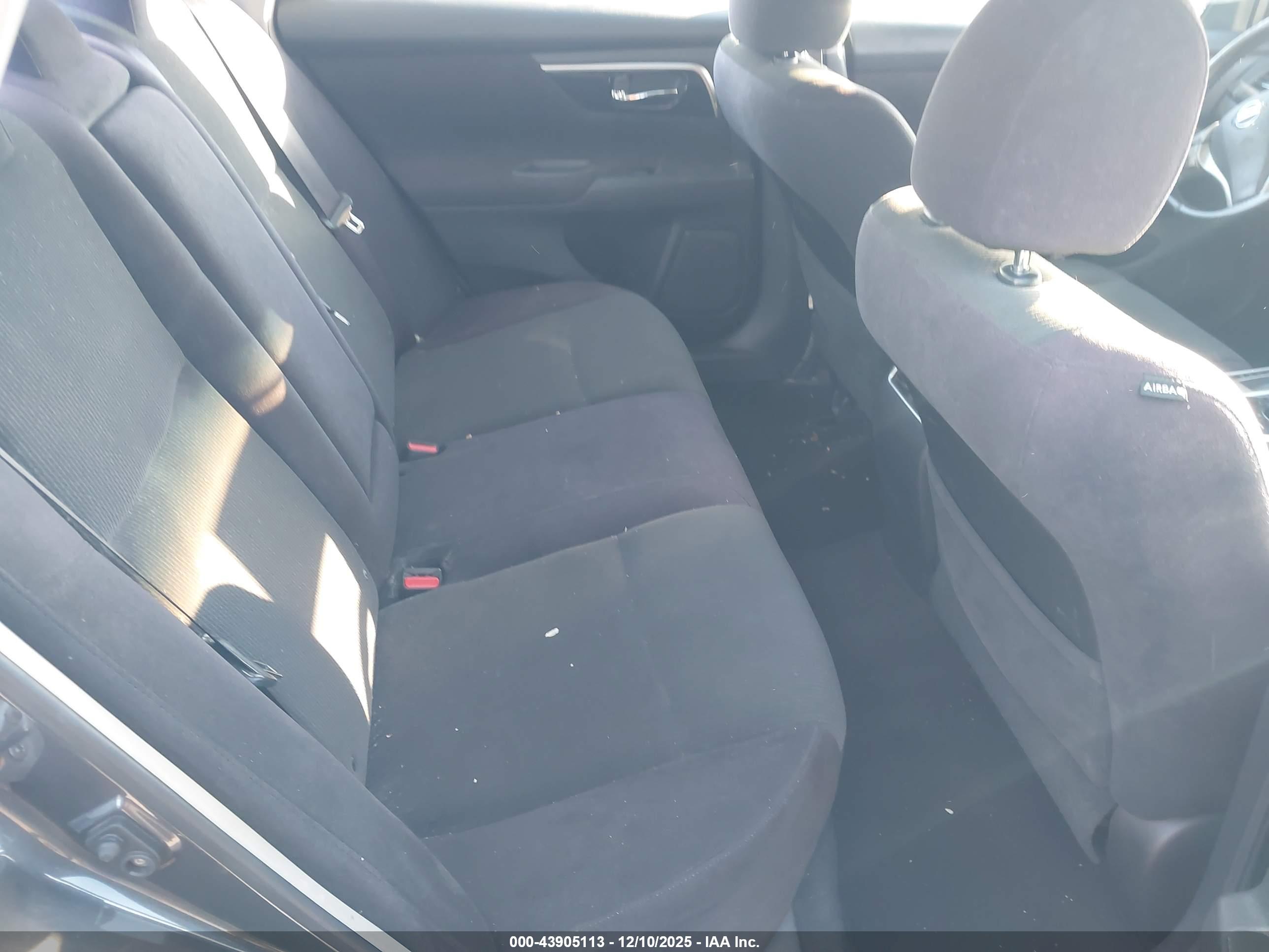NISSAN ALTIMA image 8