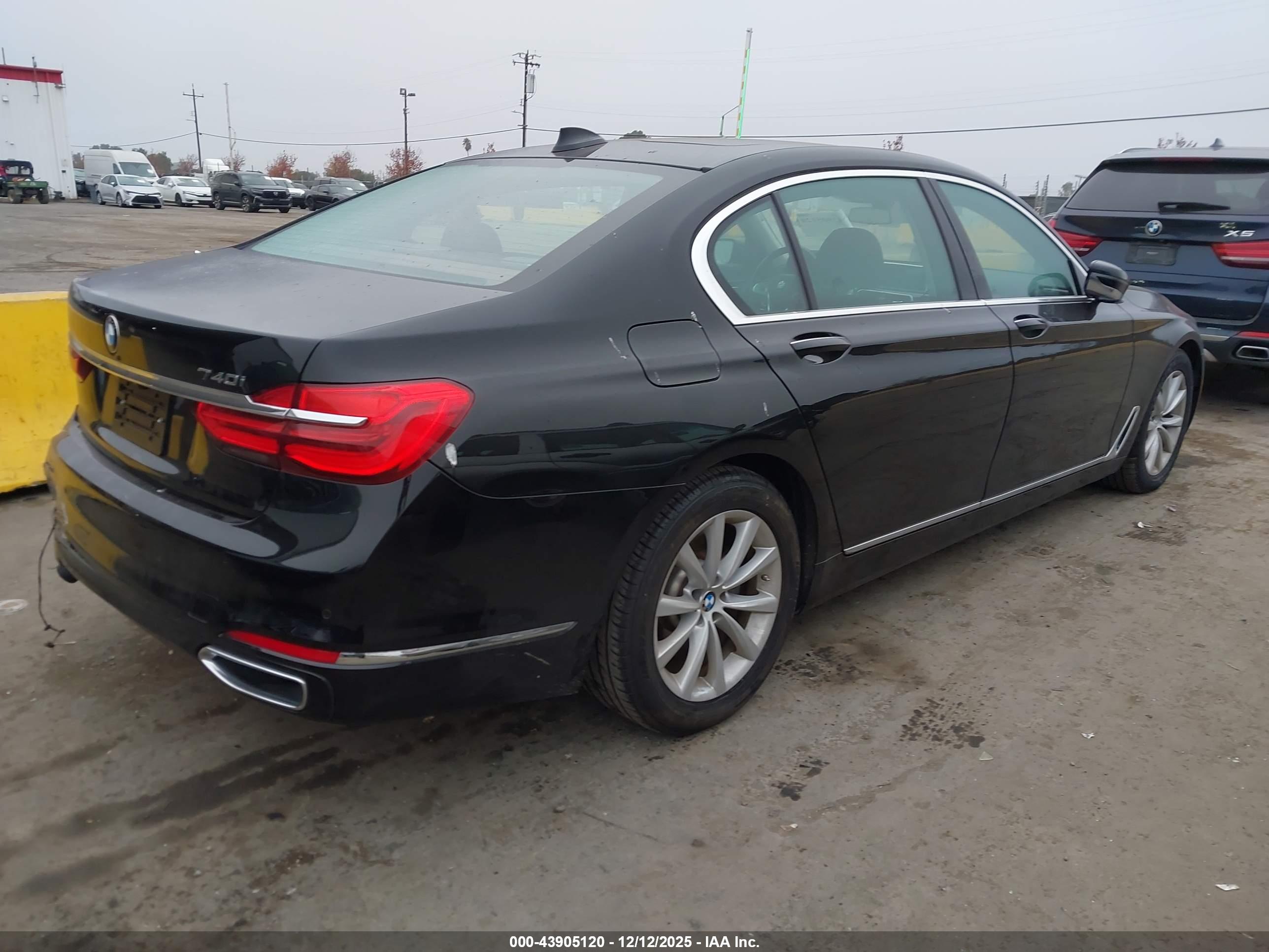 BMW 740I image 4