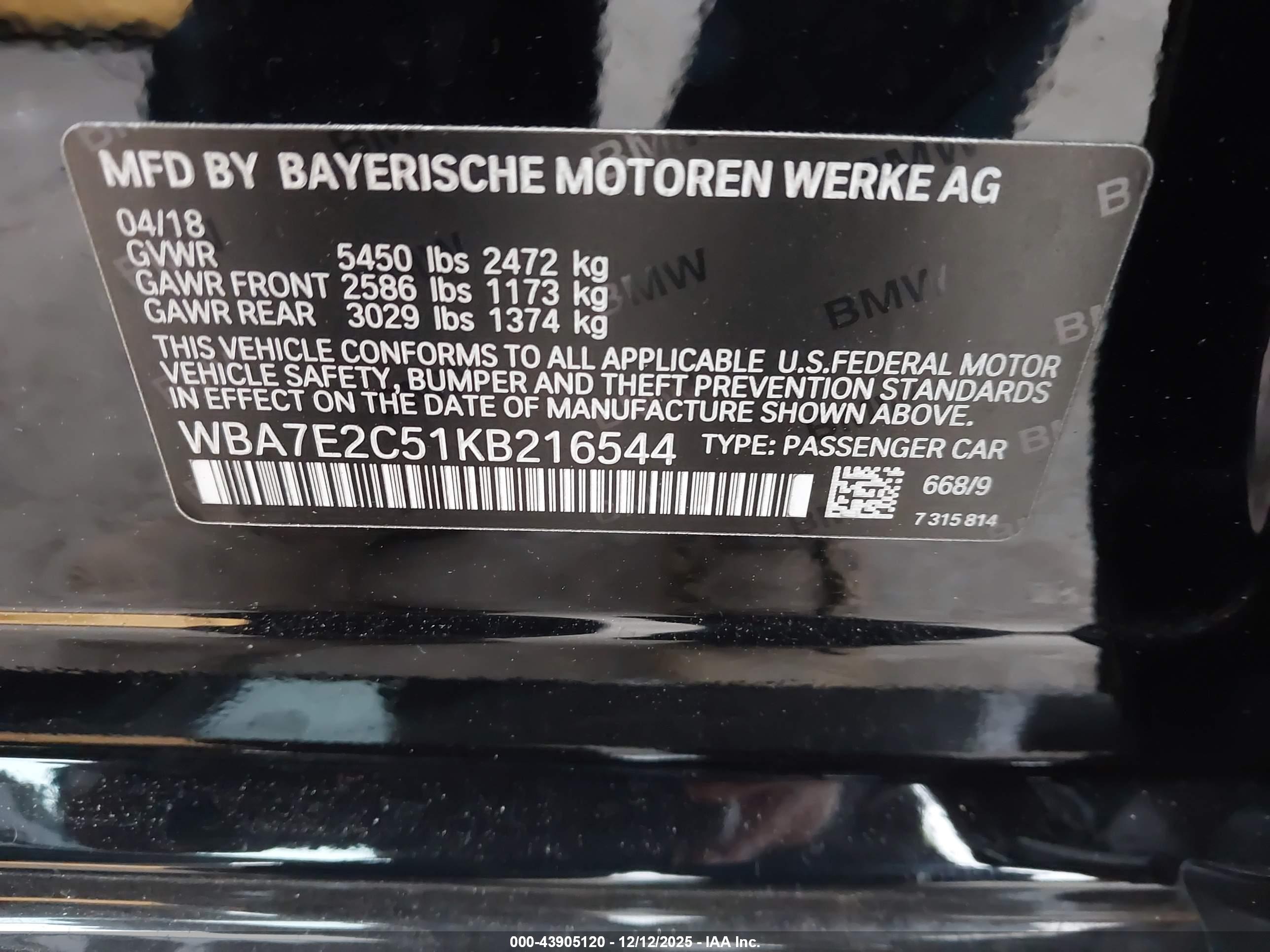 BMW 740I image 9