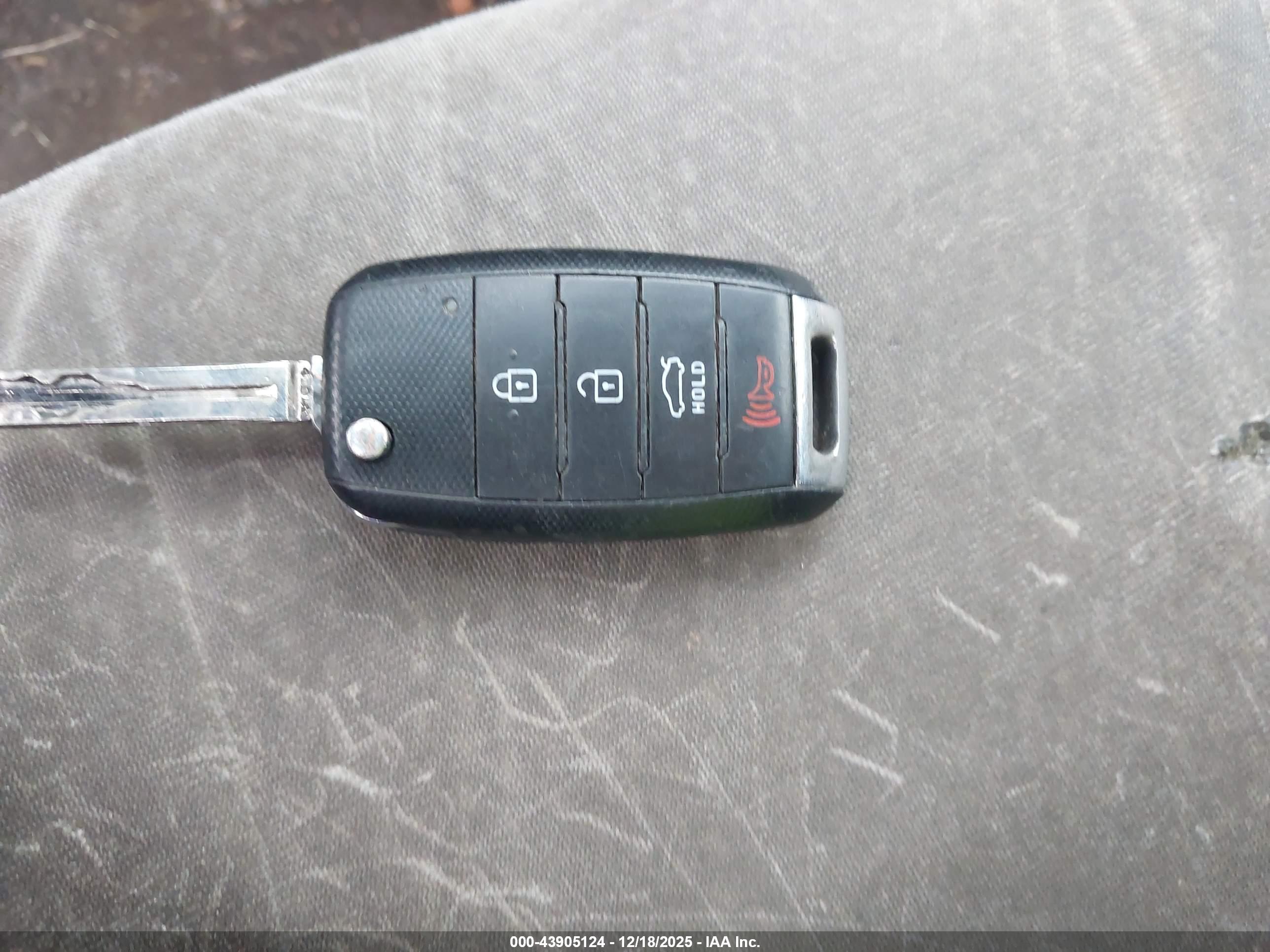 KIA OPTIMA image 11