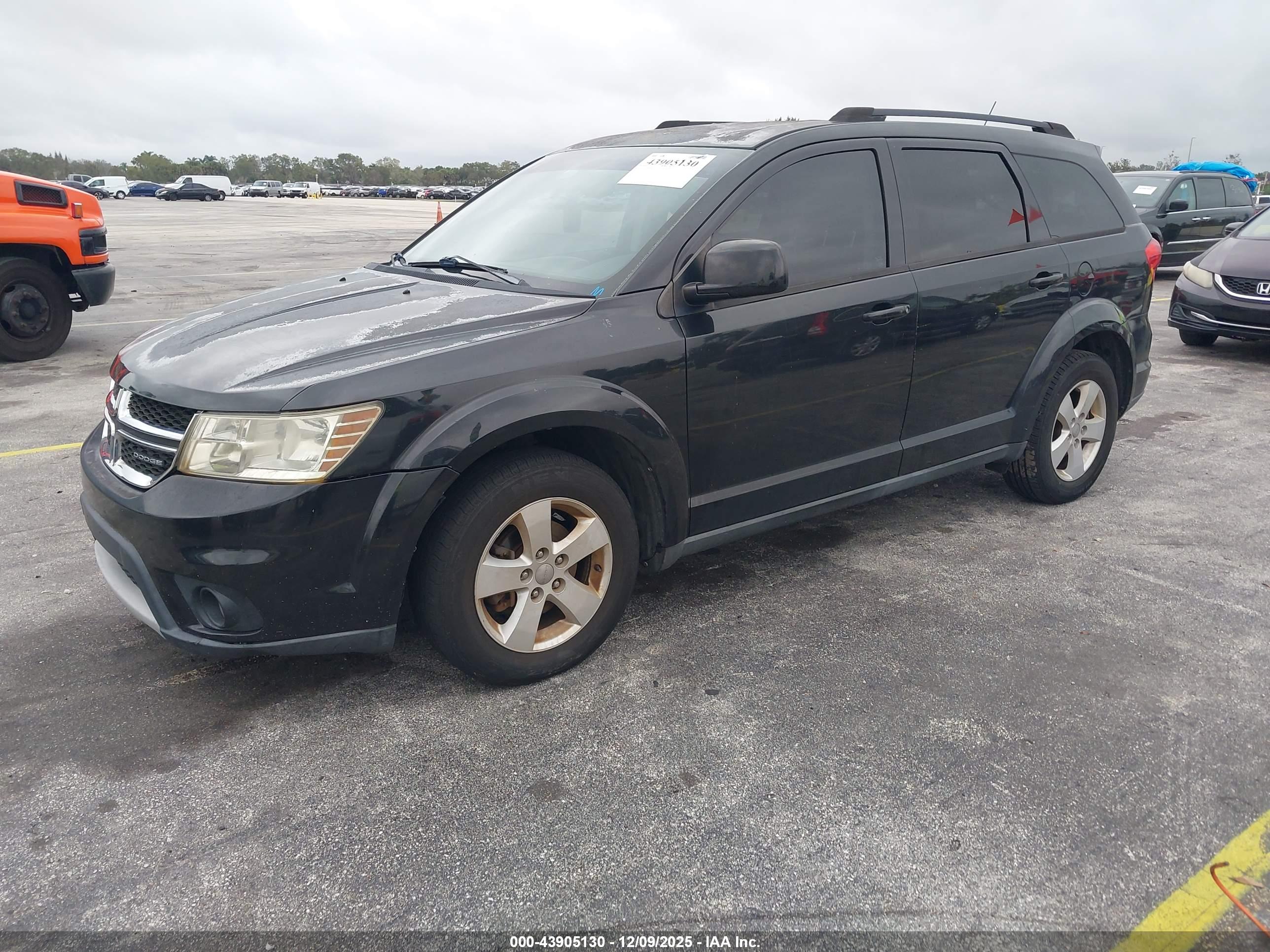 DODGE JOURNEY image 2