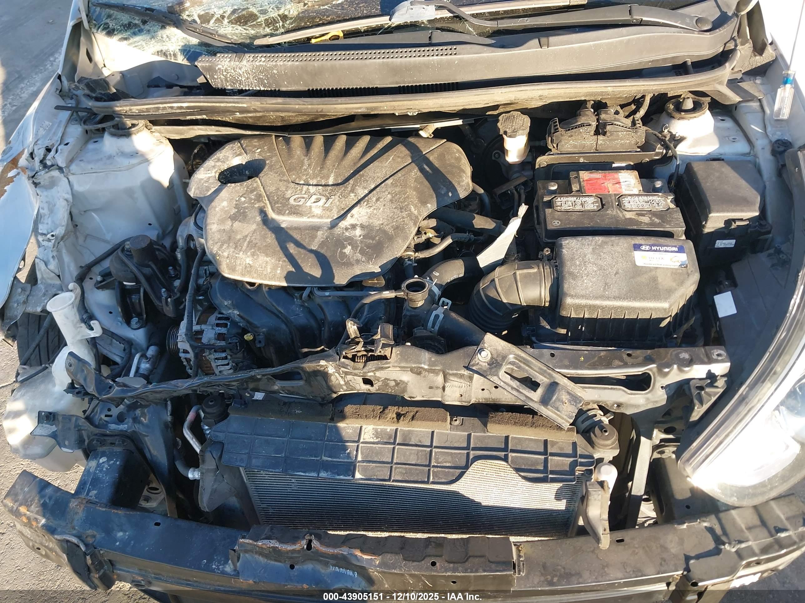 HYUNDAI ACCENT image 10