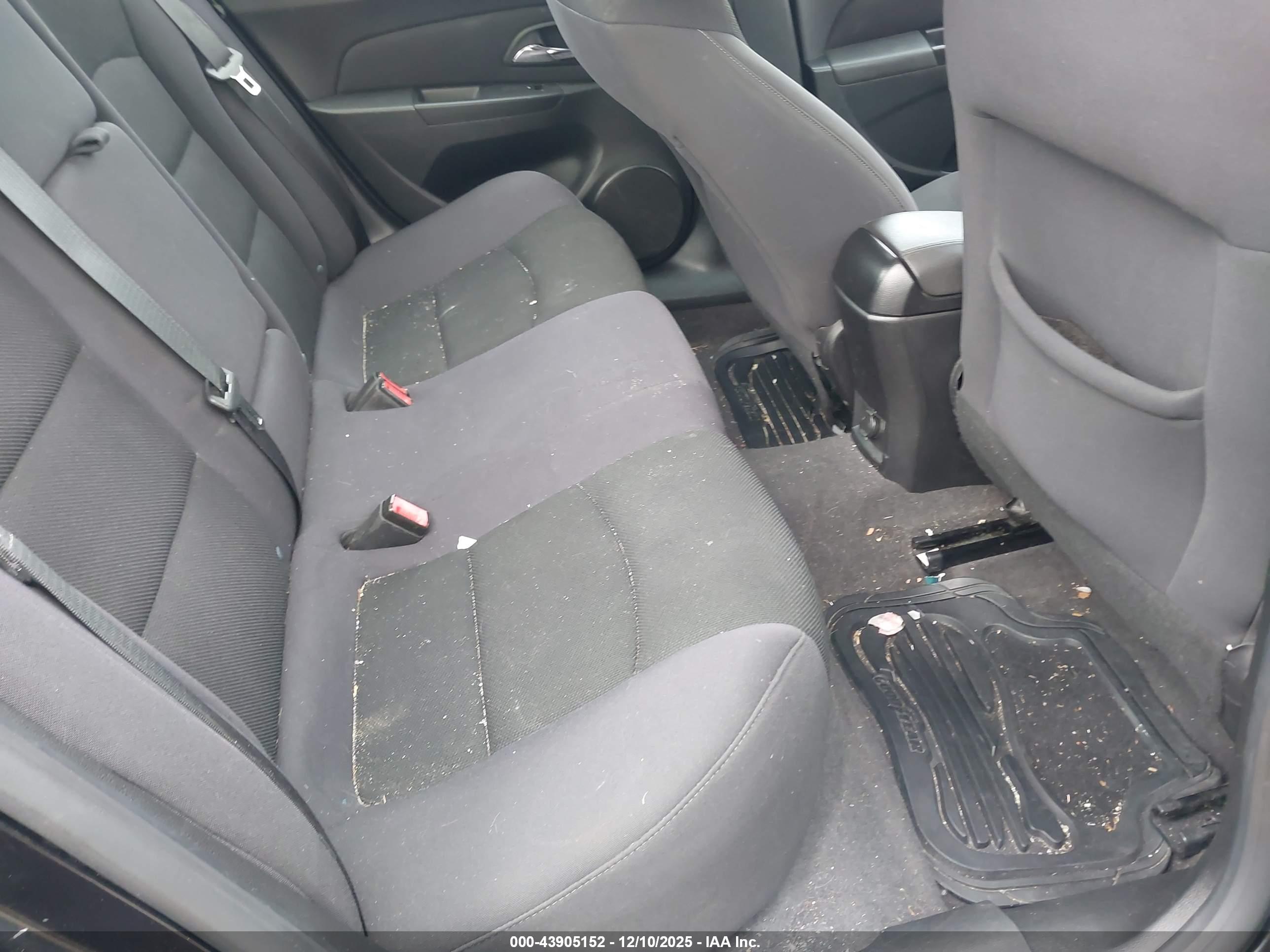 CHEVROLET CRUZE image 8