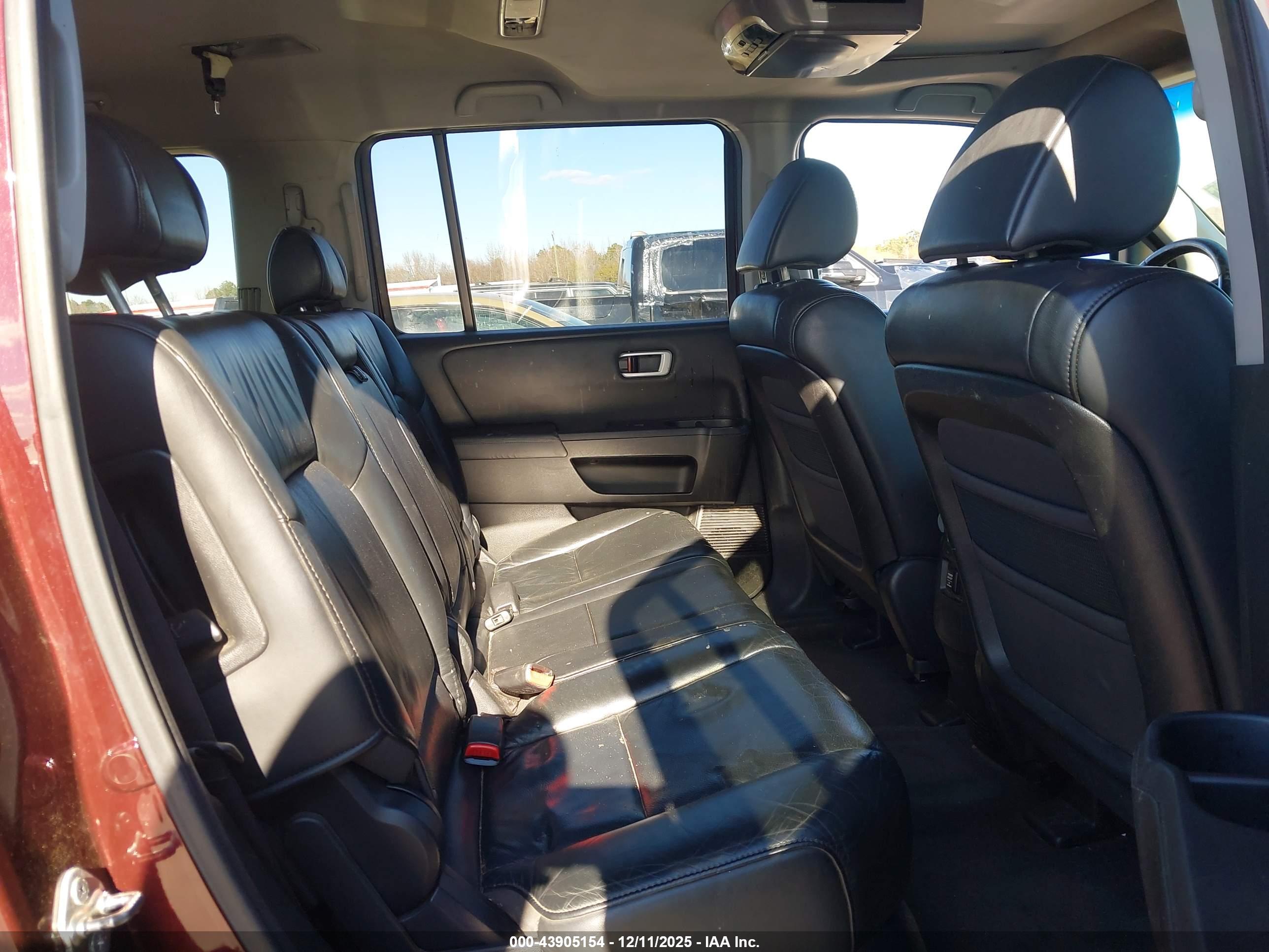 HONDA PILOT image 8