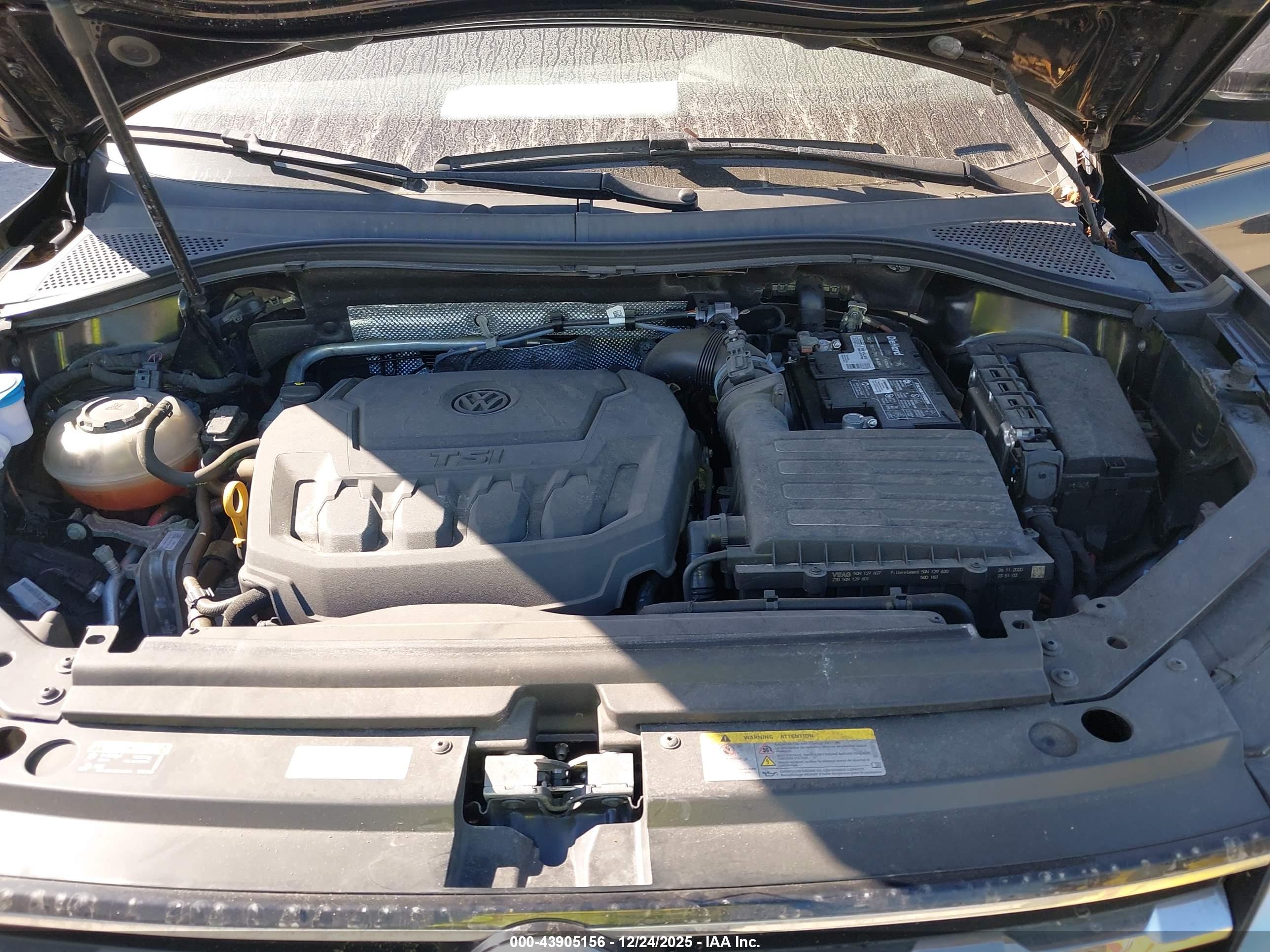 VOLKSWAGEN TIGUAN image 10