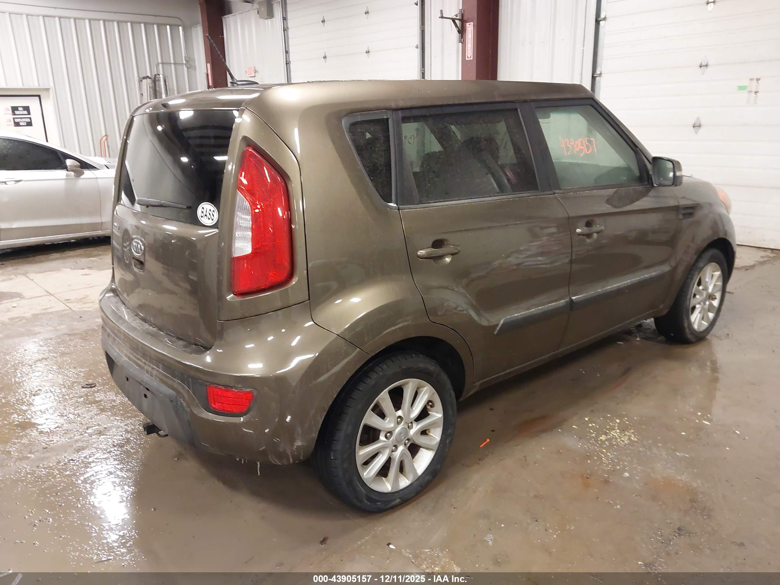 KIA SOUL image 4
