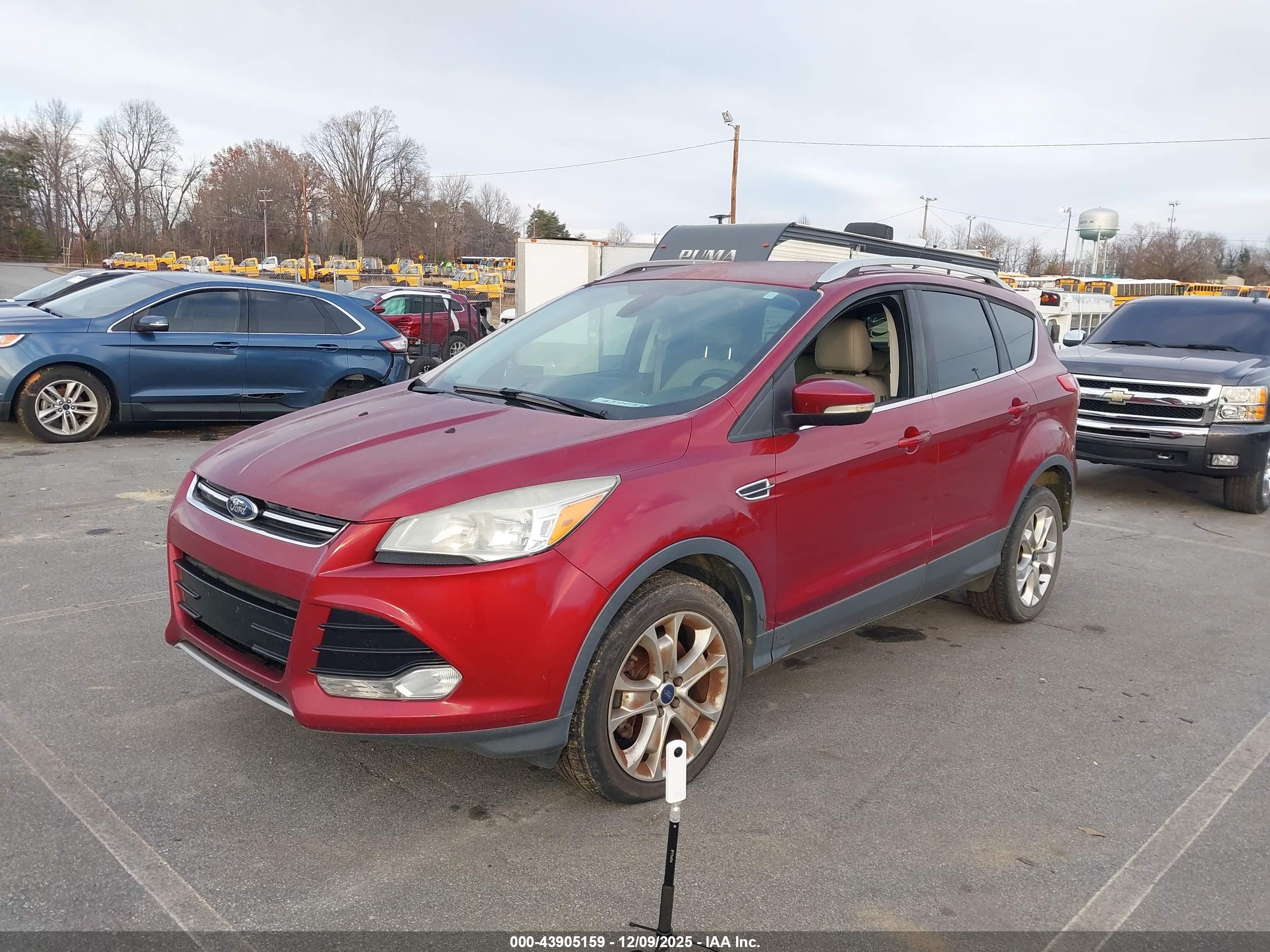 FORD ESCAPE image 2