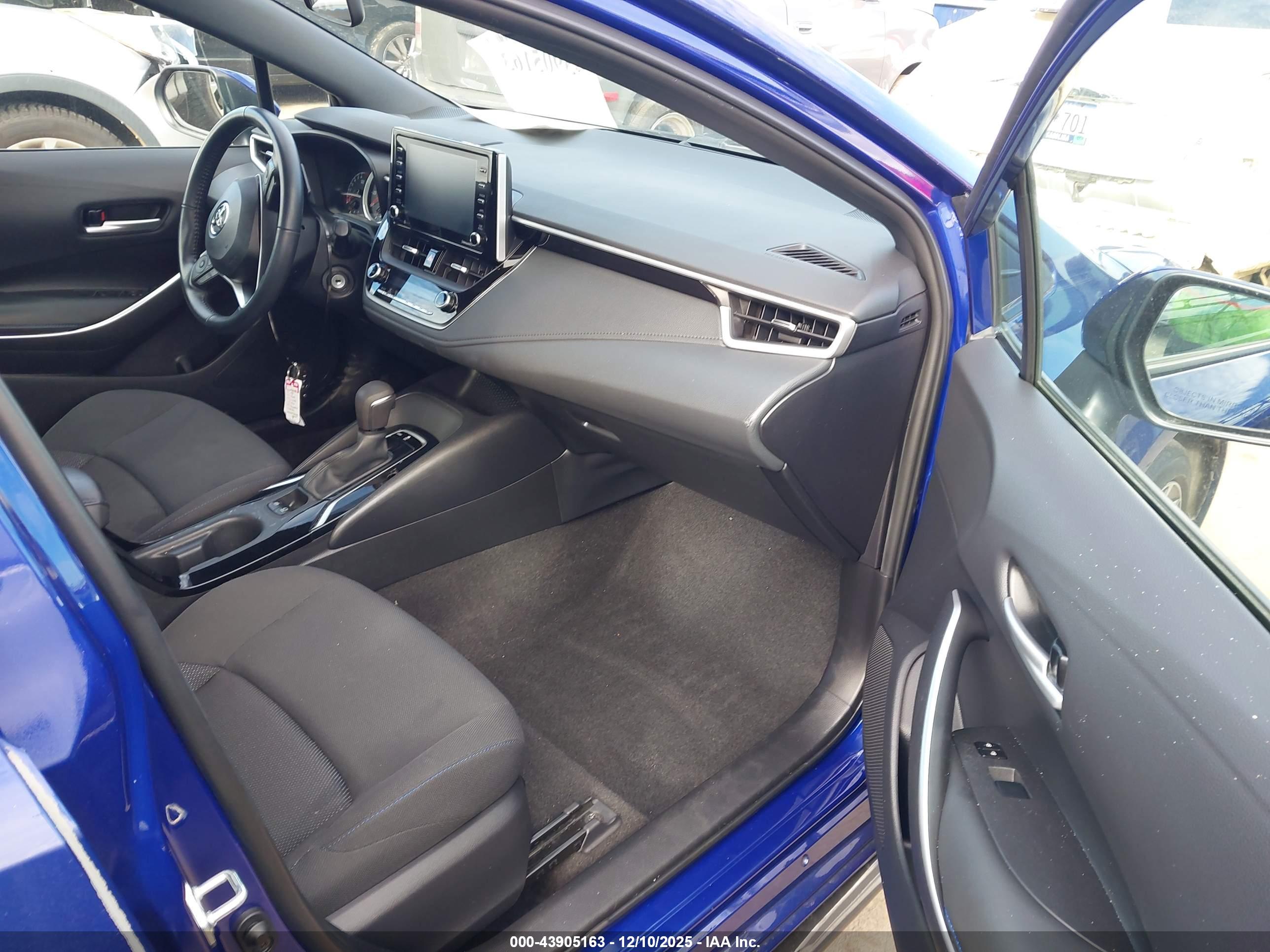 TOYOTA COROLLA image 5