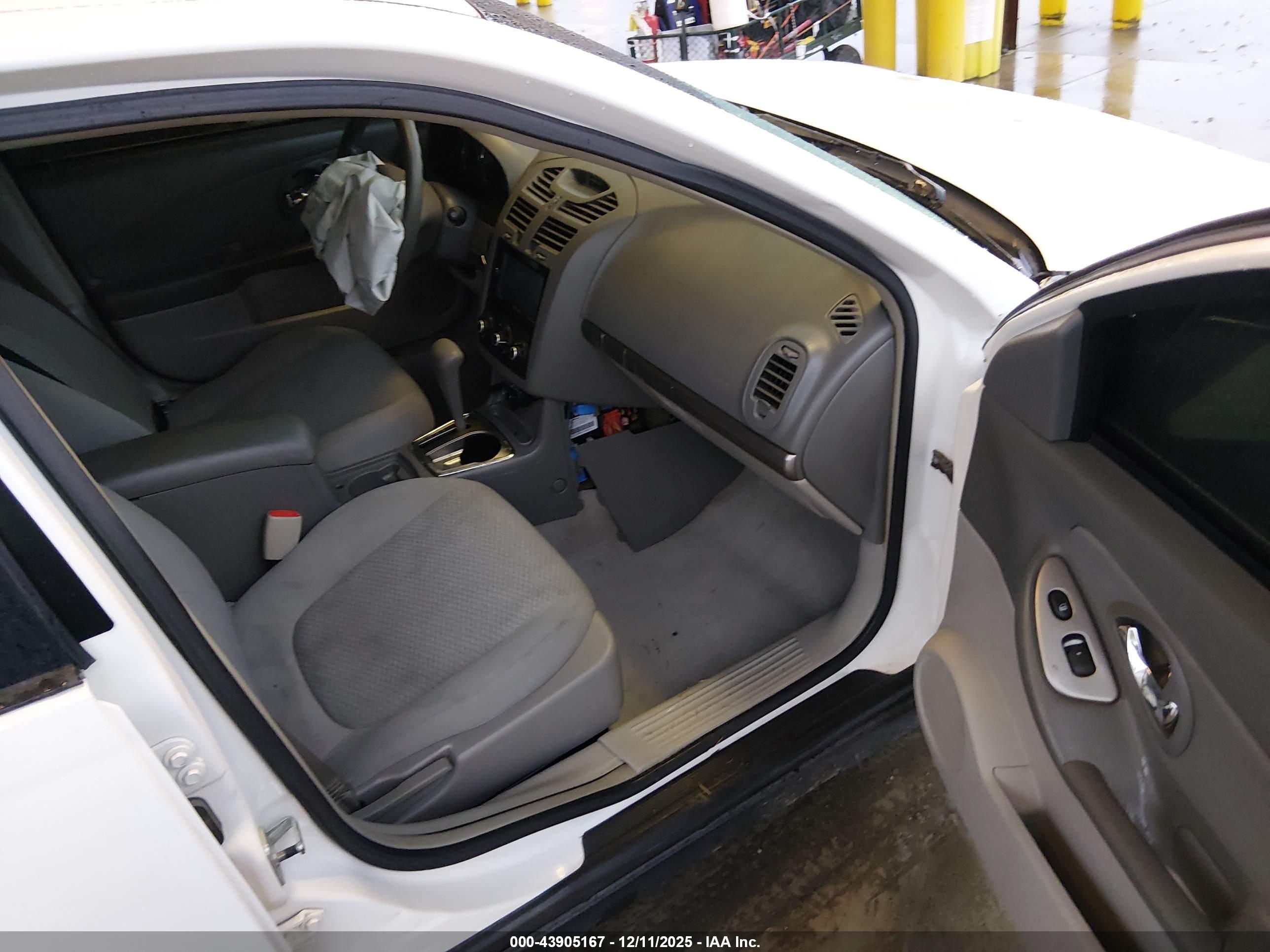 CHEVROLET MALIBU image 5