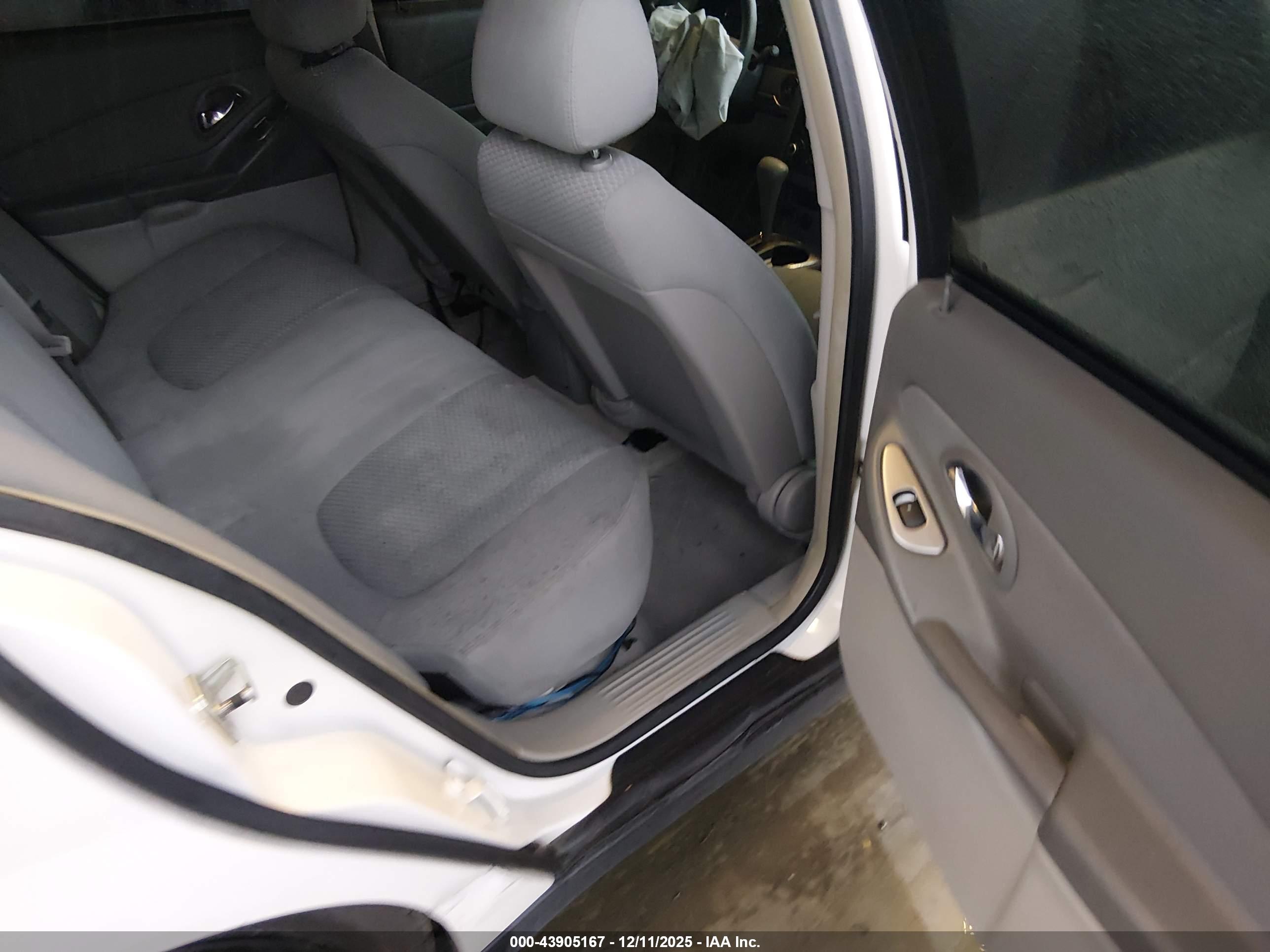 CHEVROLET MALIBU image 8