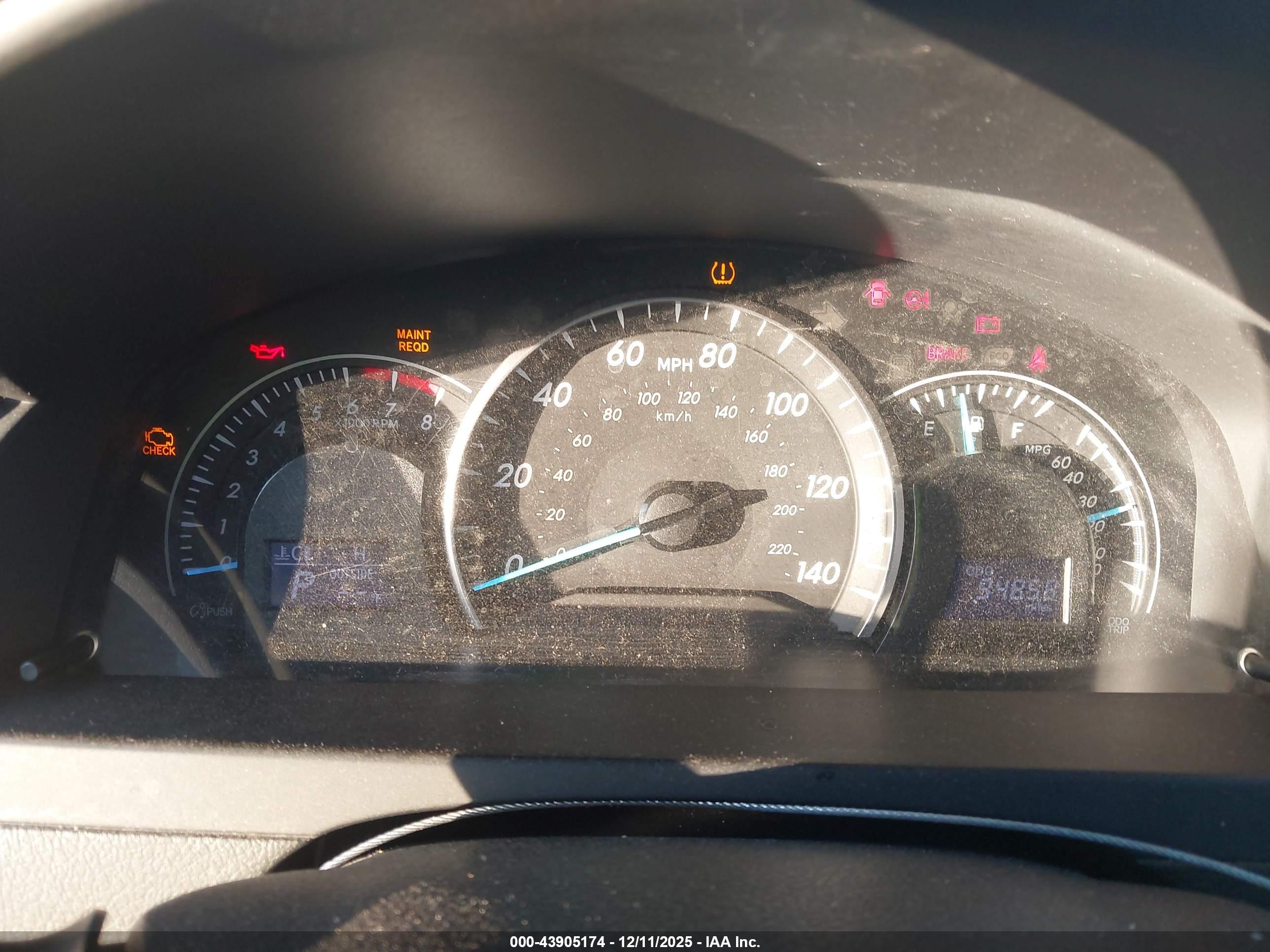 TOYOTA CAMRY image 7