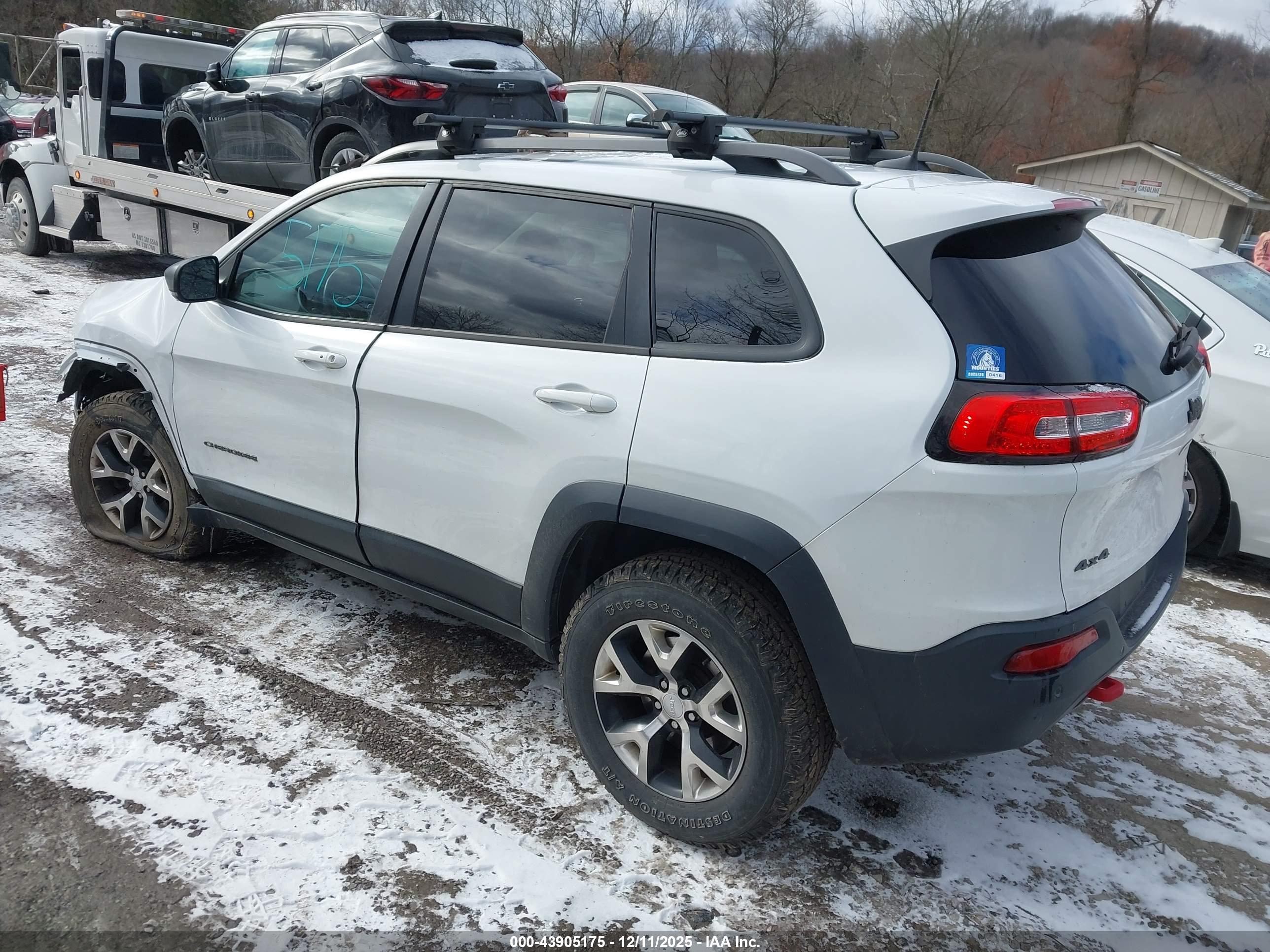JEEP CHEROKEE image 3
