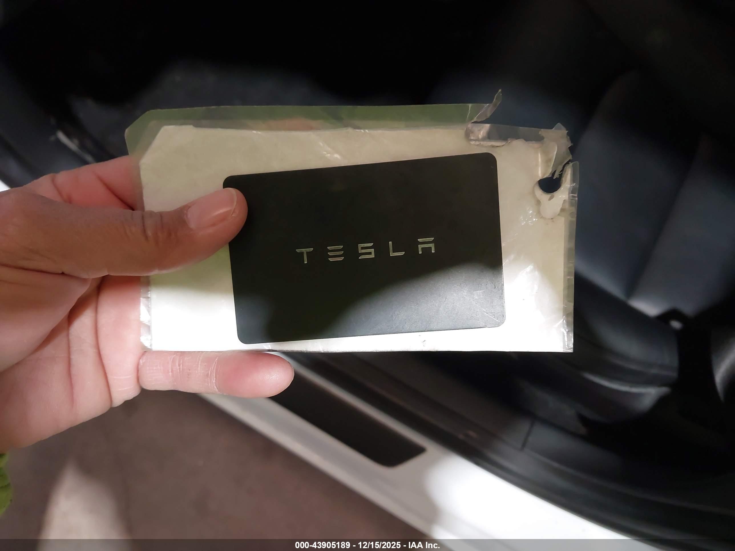 TESLA MODEL image 11
