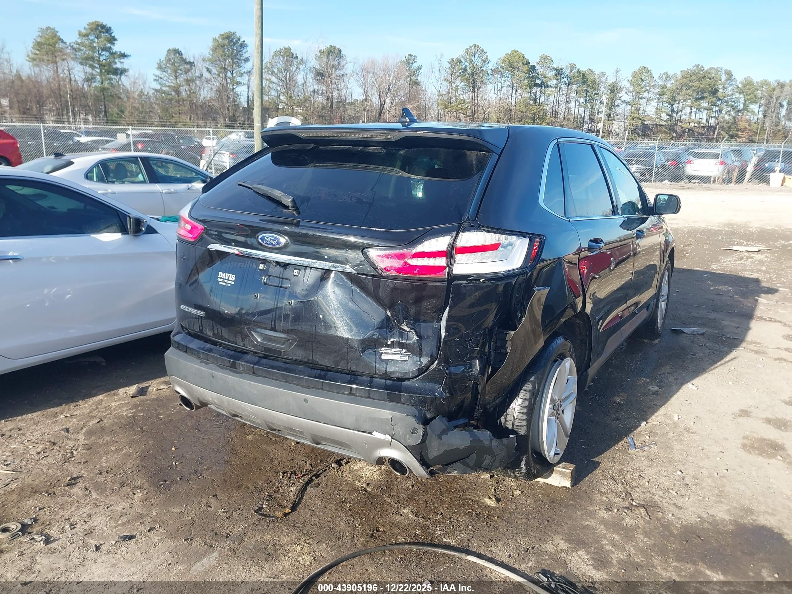 FORD EDGE image 4