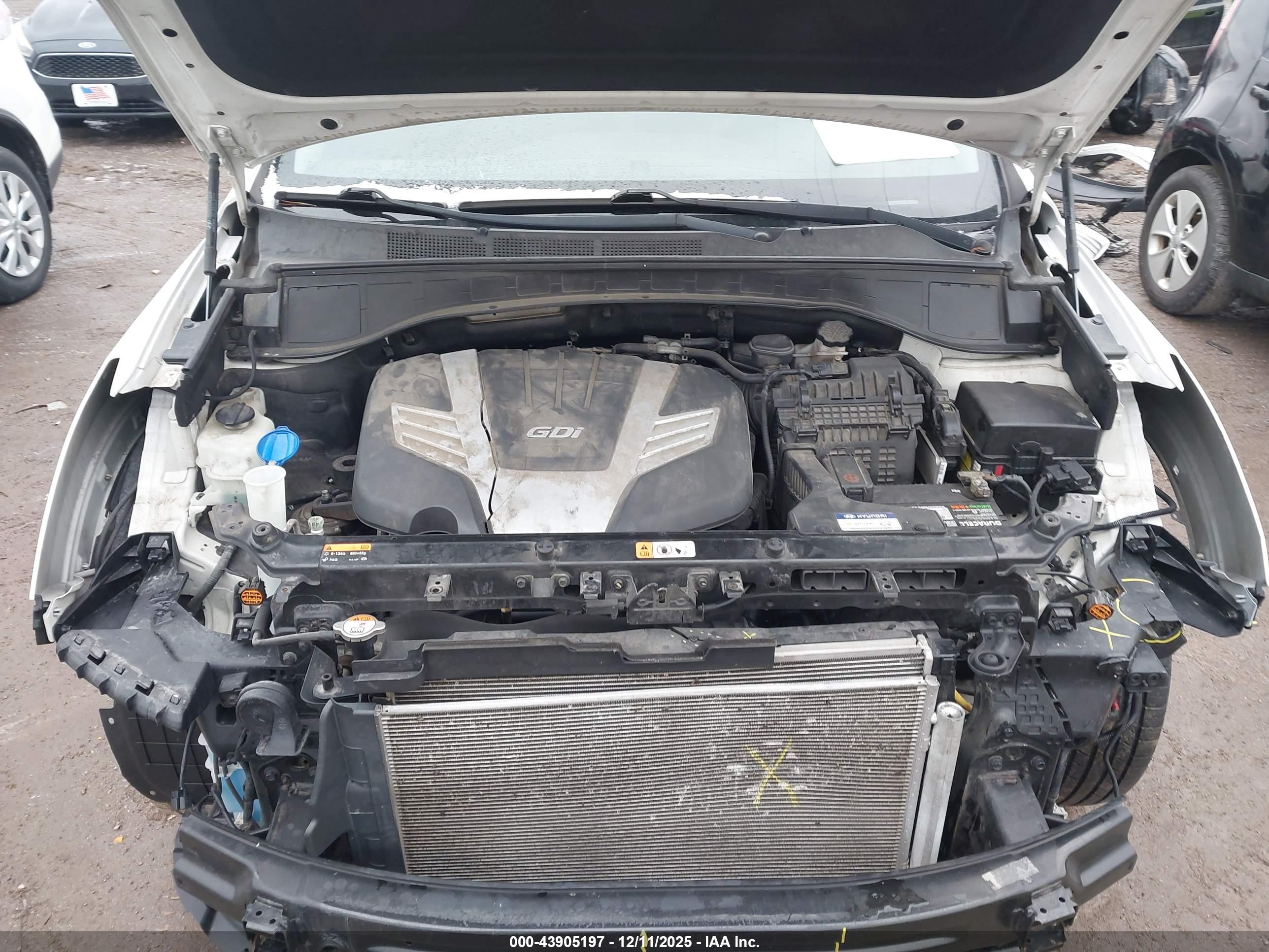HYUNDAI SANTA image 10