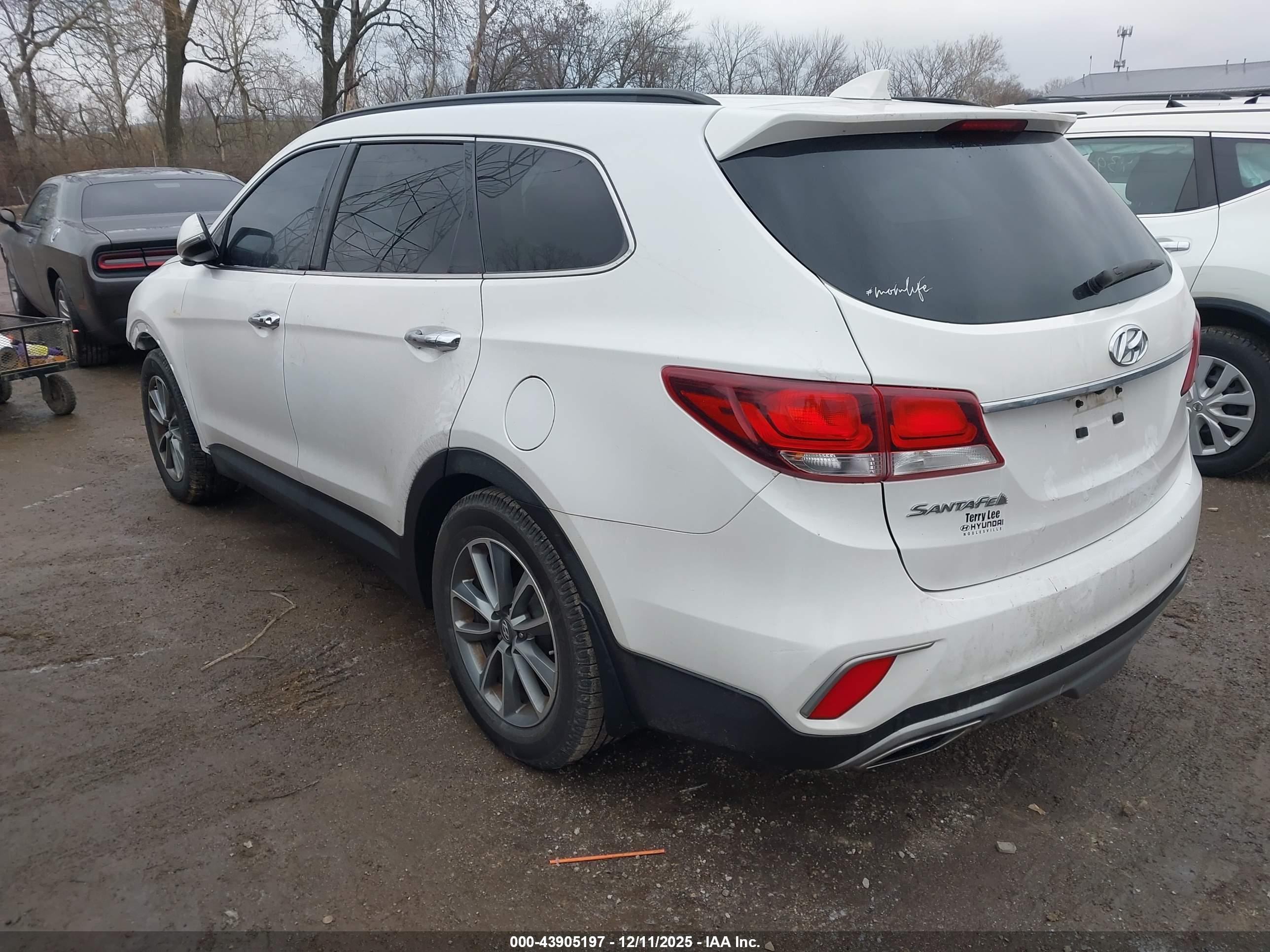 HYUNDAI SANTA image 3