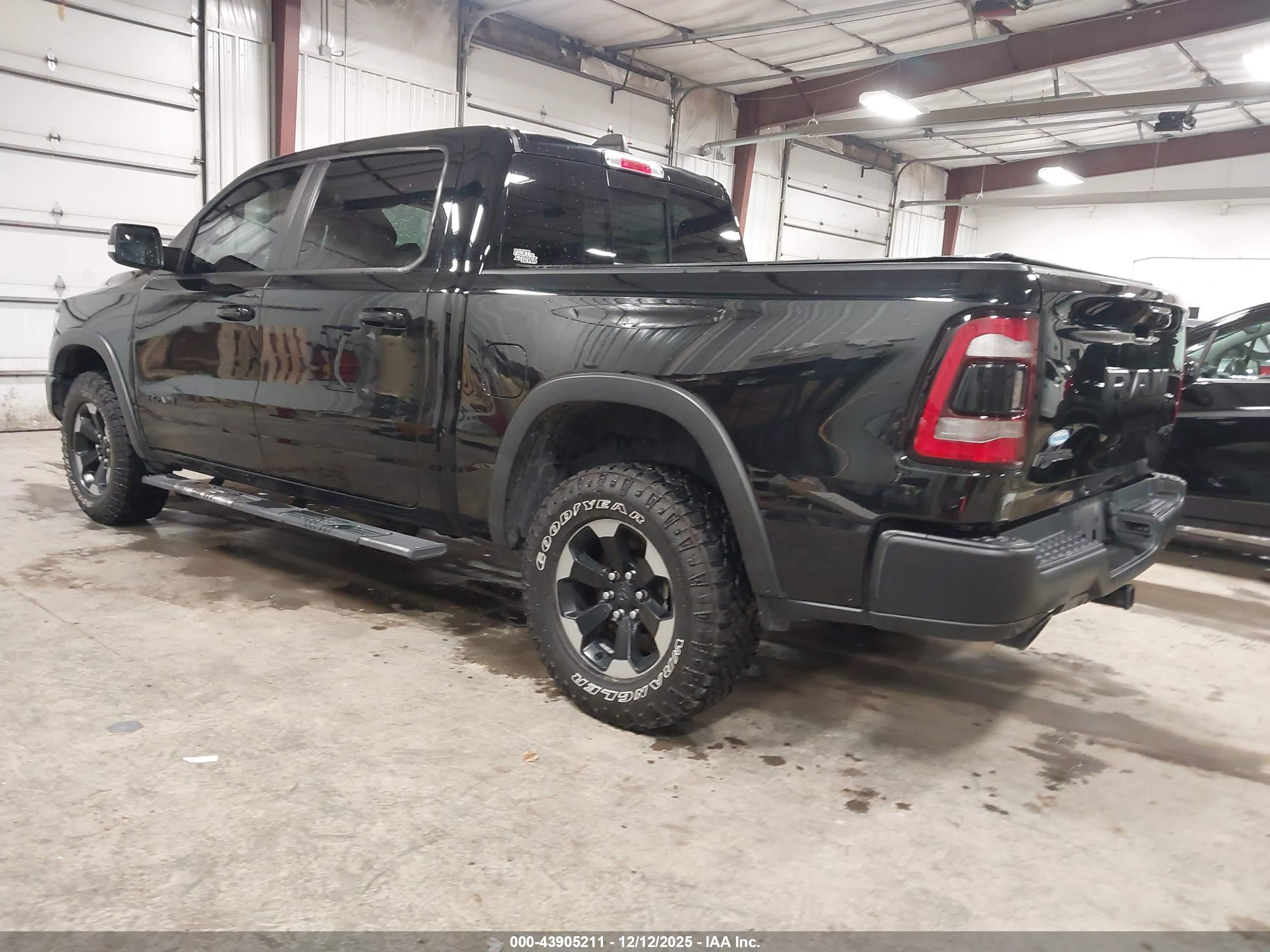 RAM 1500 image 3
