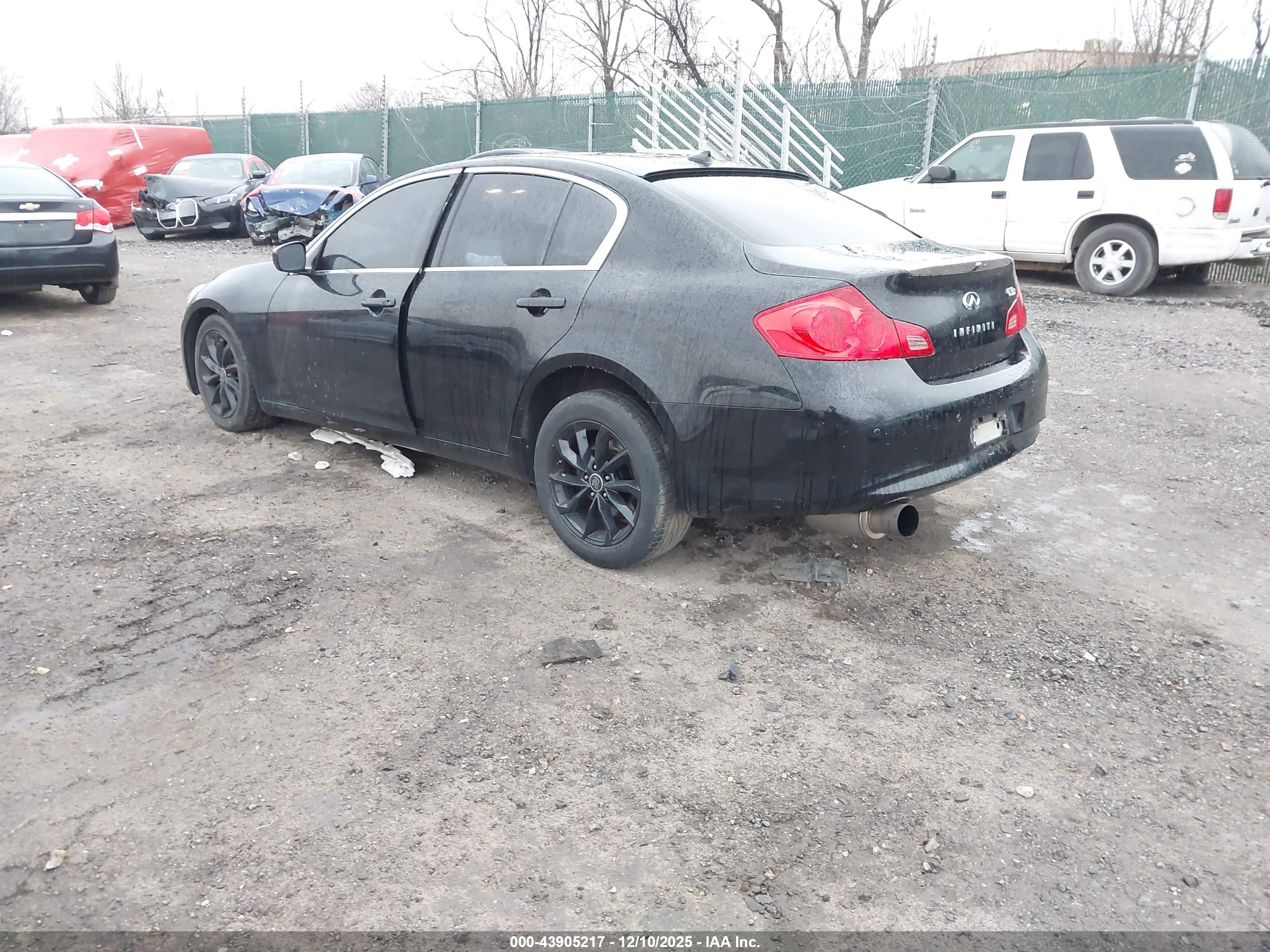 INFINITI G37X image 3