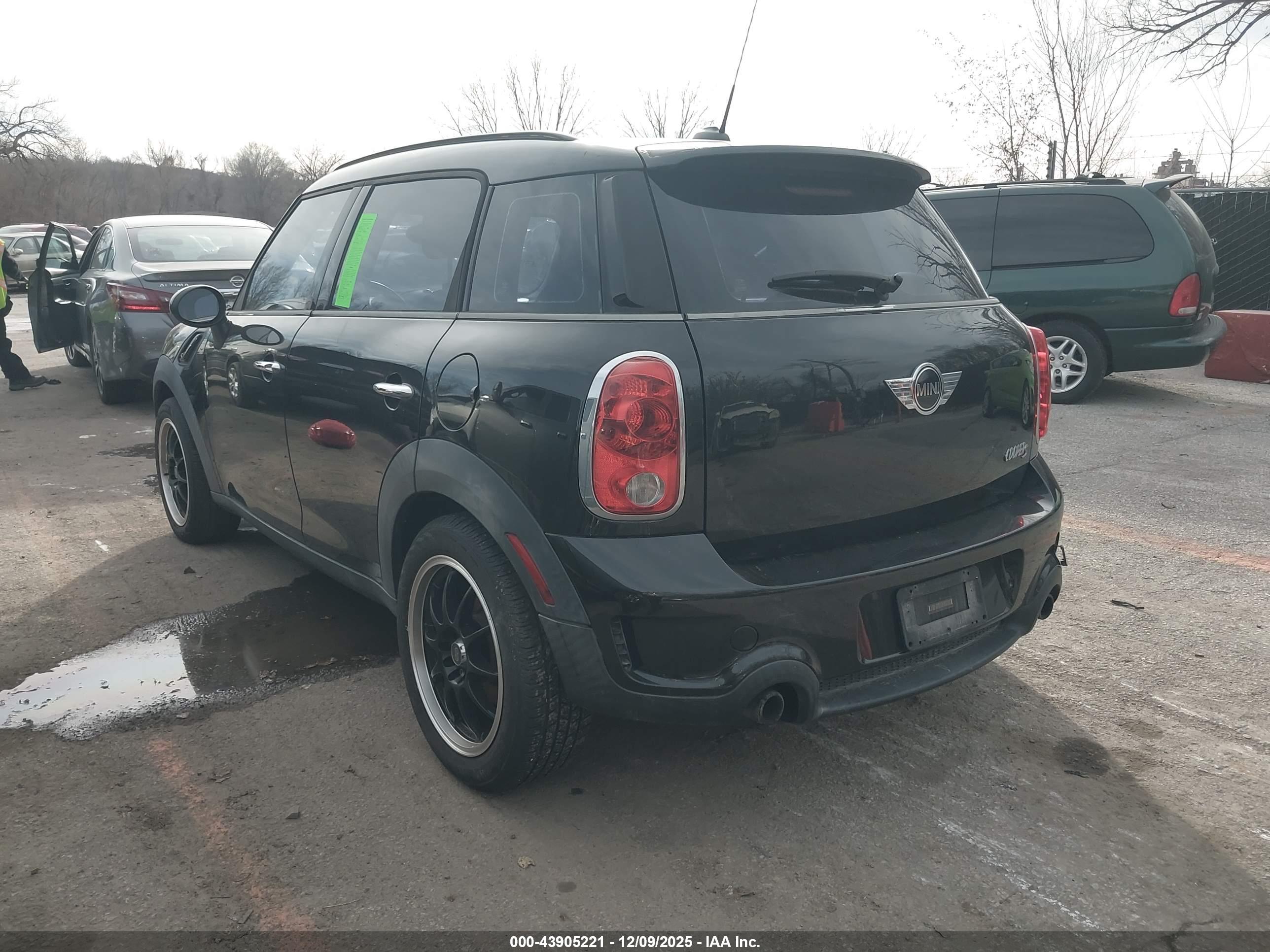 MINI COOPER image 3