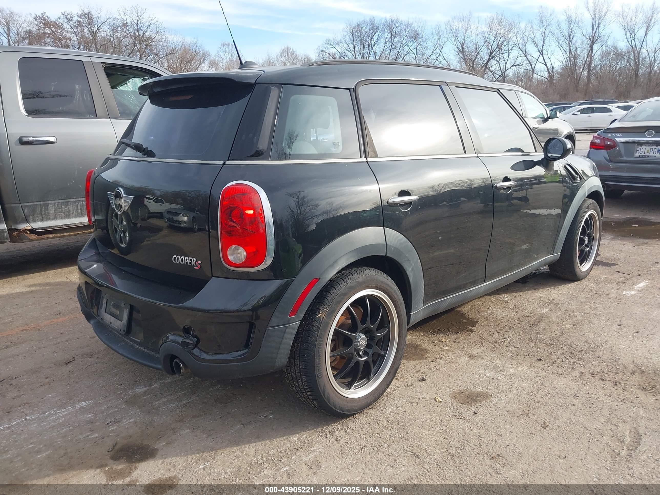 MINI COOPER image 4