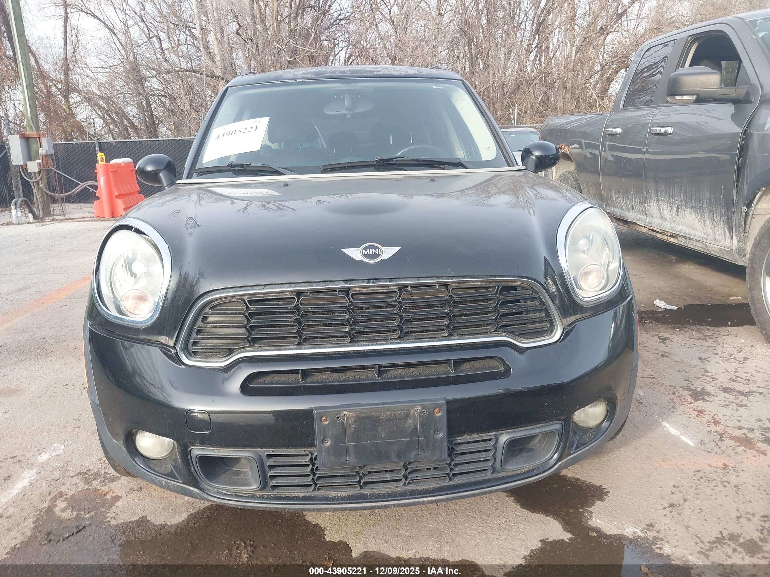 MINI COOPER image 6