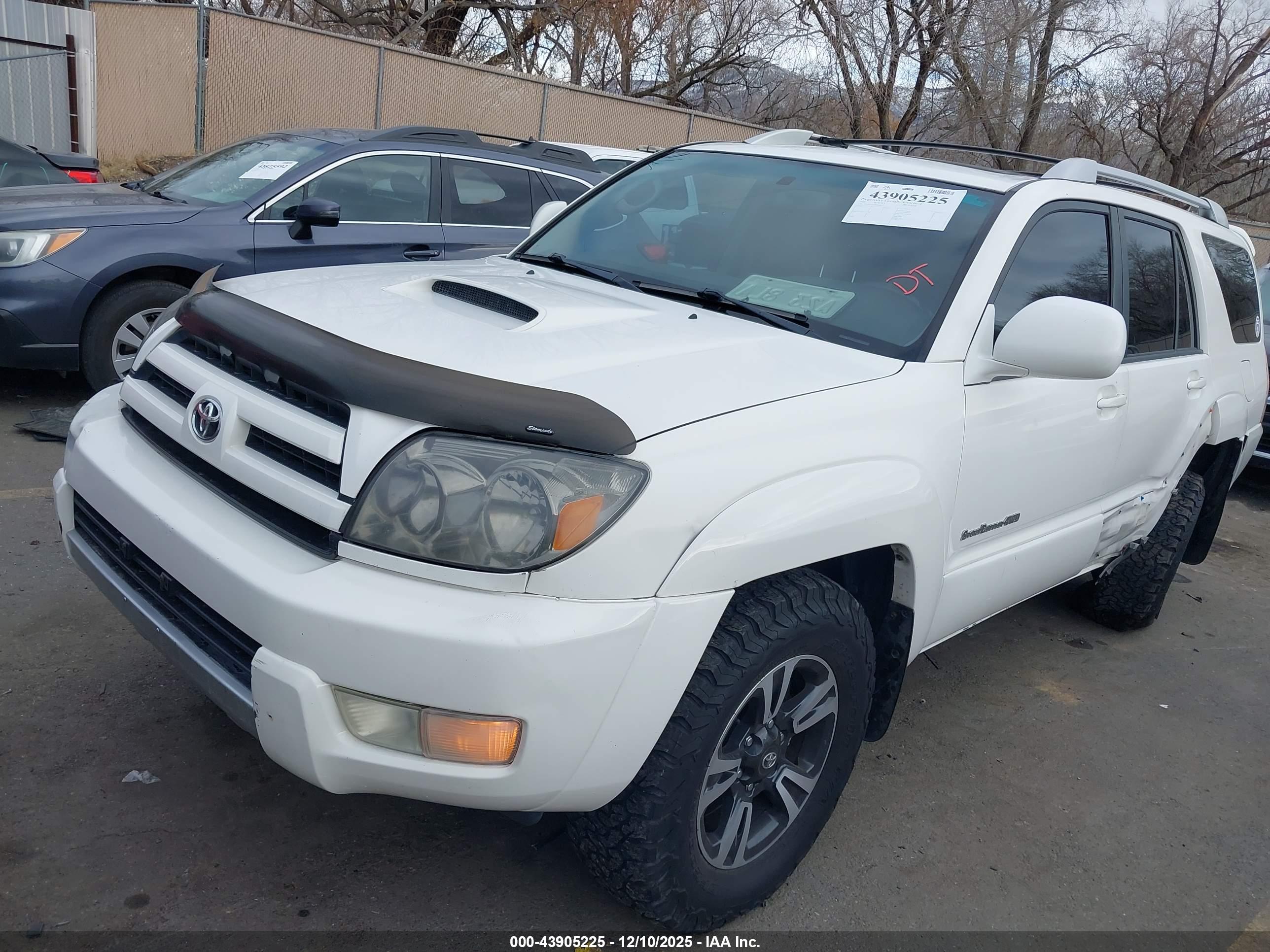 TOYOTA 4RUNNER image 2