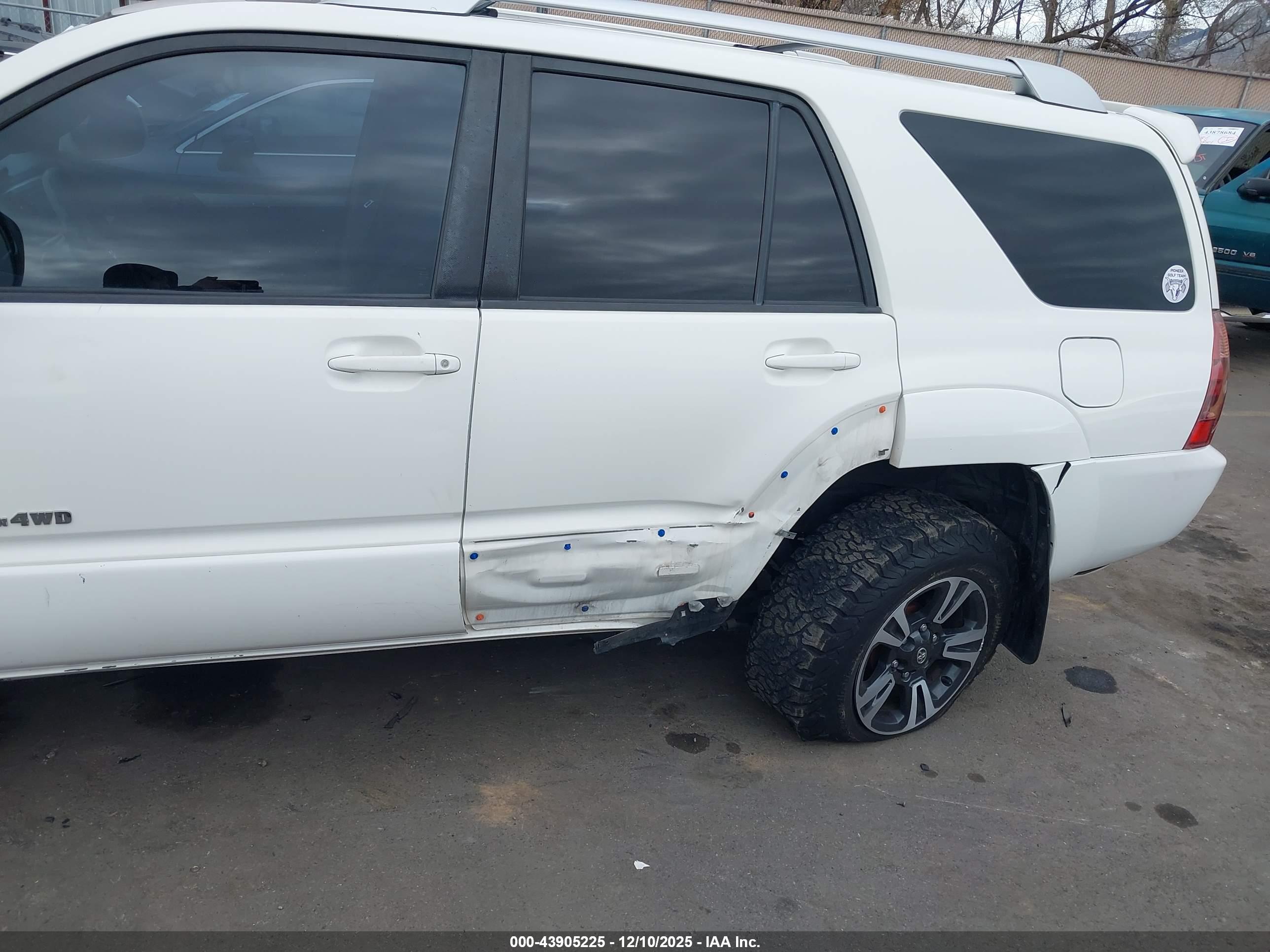 TOYOTA 4RUNNER image 6