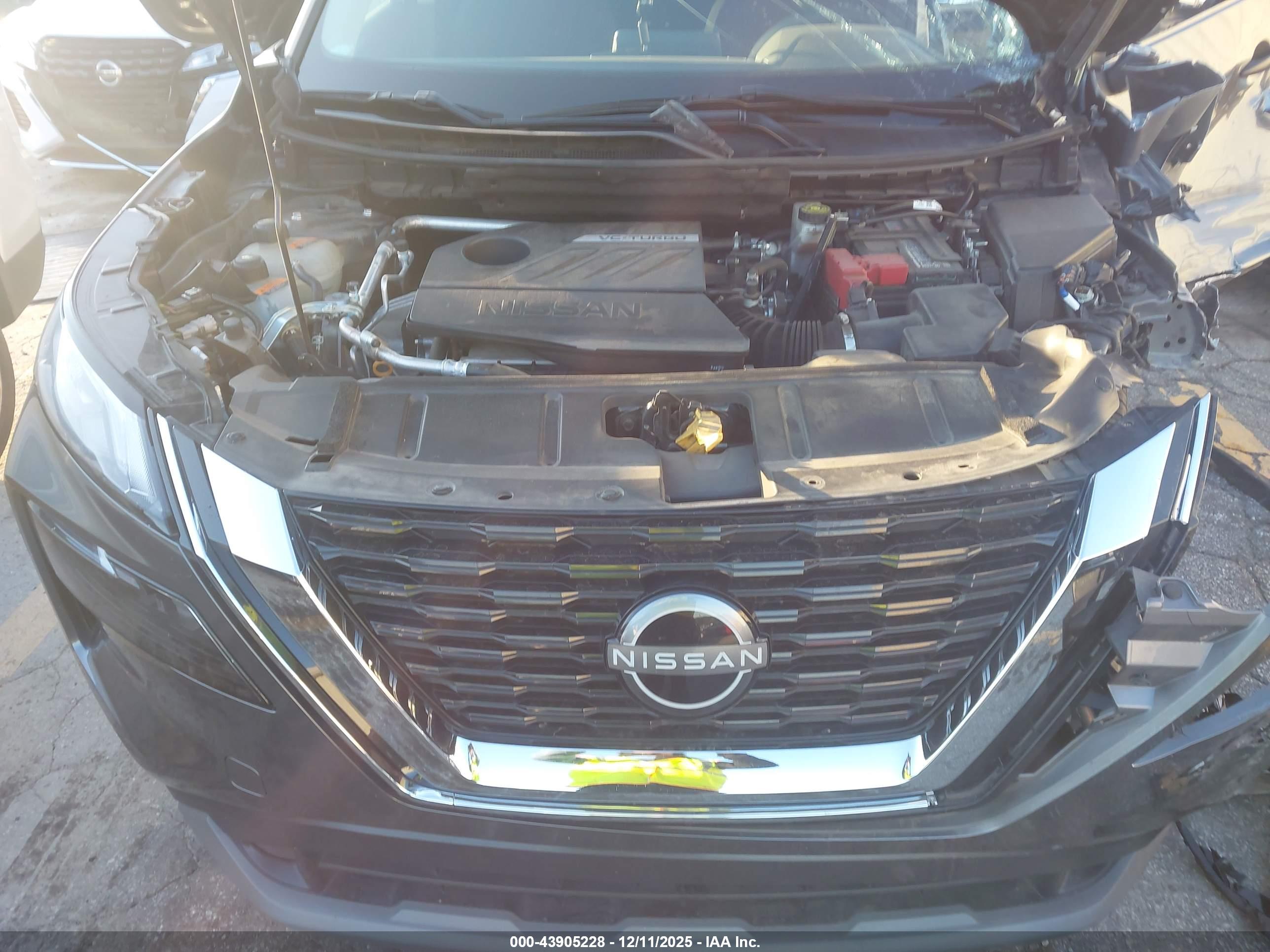 NISSAN ROGUE image 10