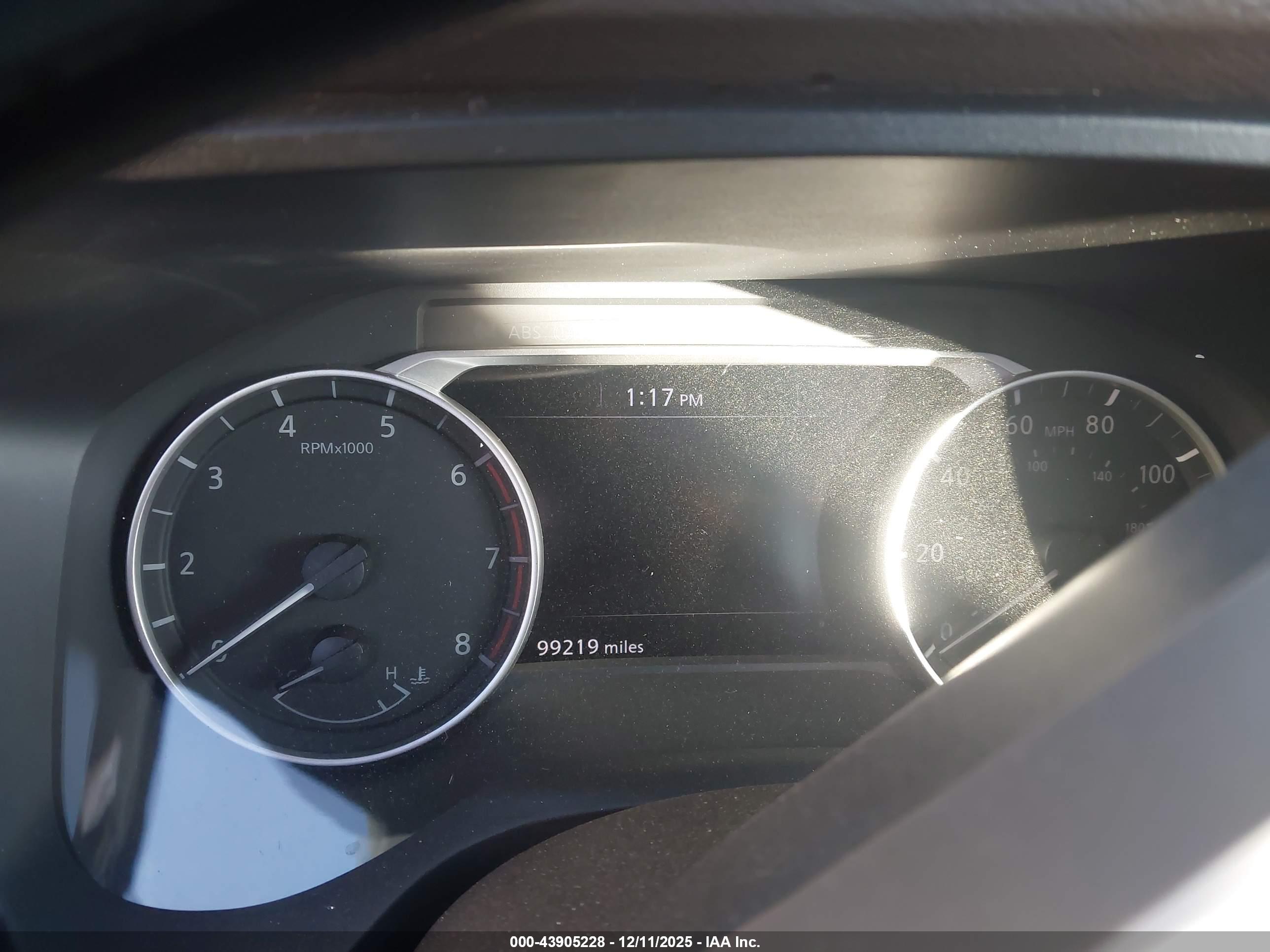 NISSAN ROGUE image 7
