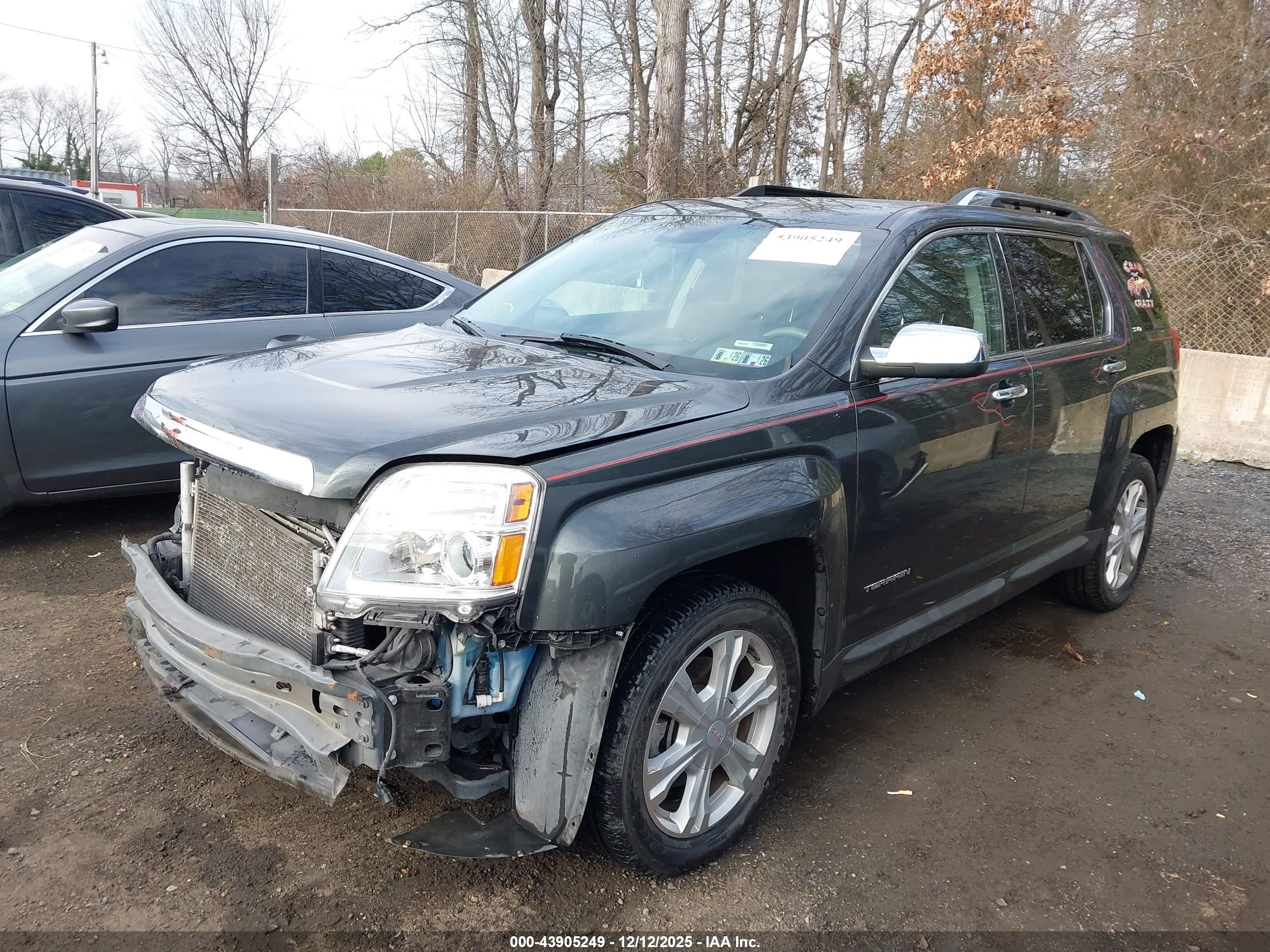 GMC TERRAIN image 2