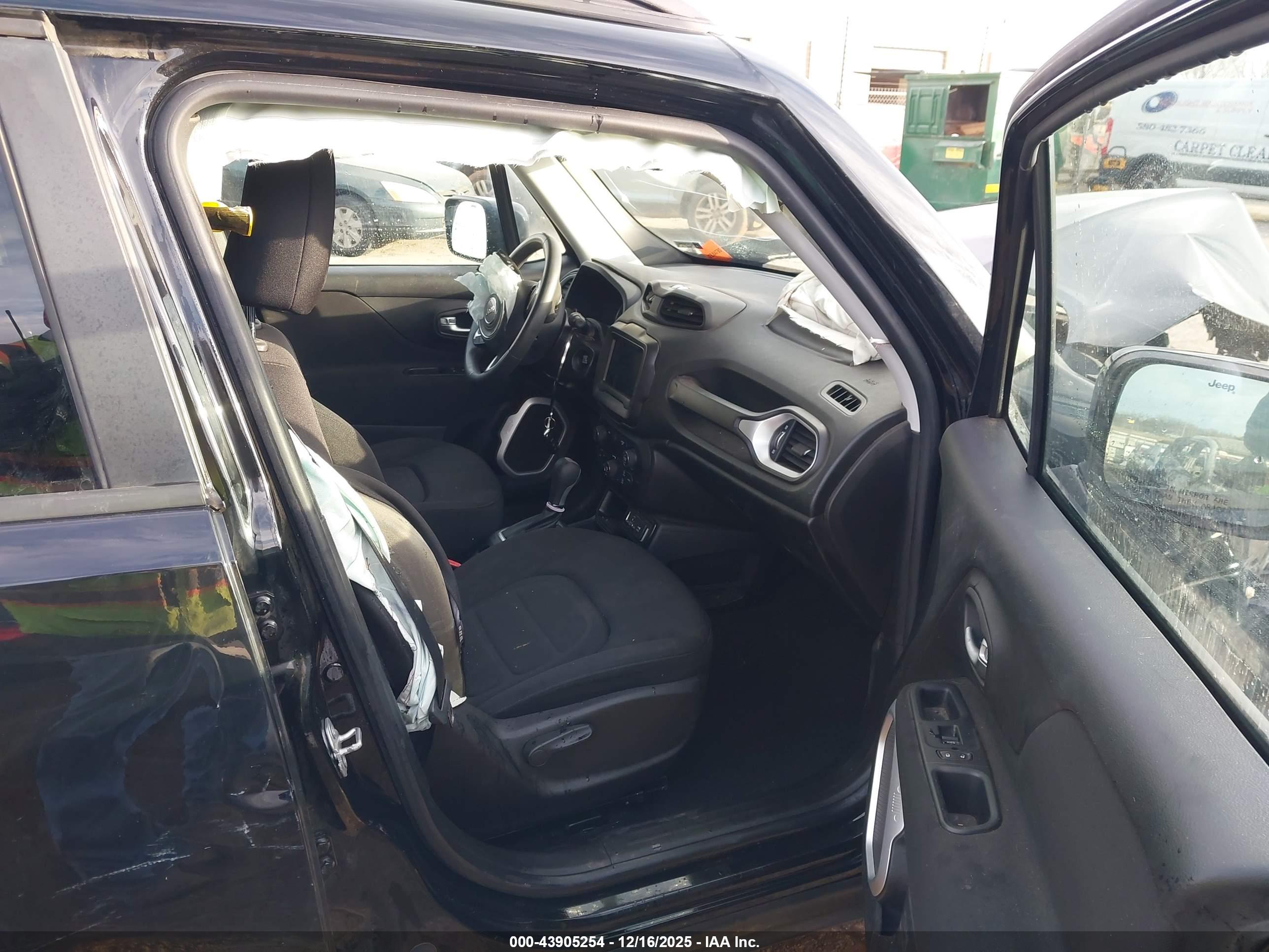 JEEP RENEGADE image 5